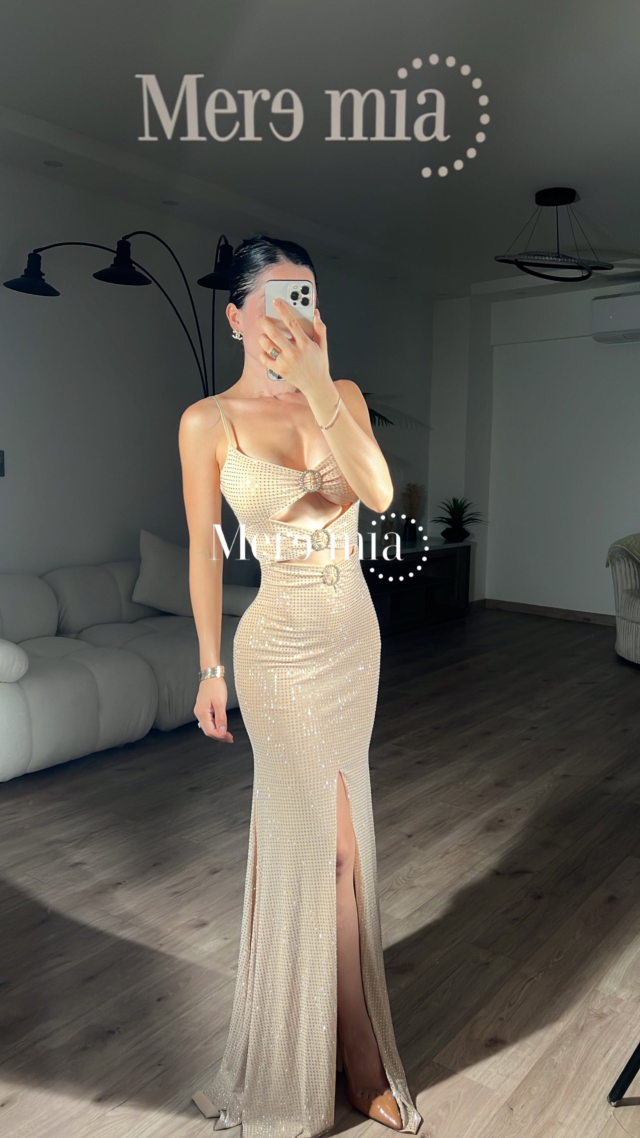 Vestido nude puntos