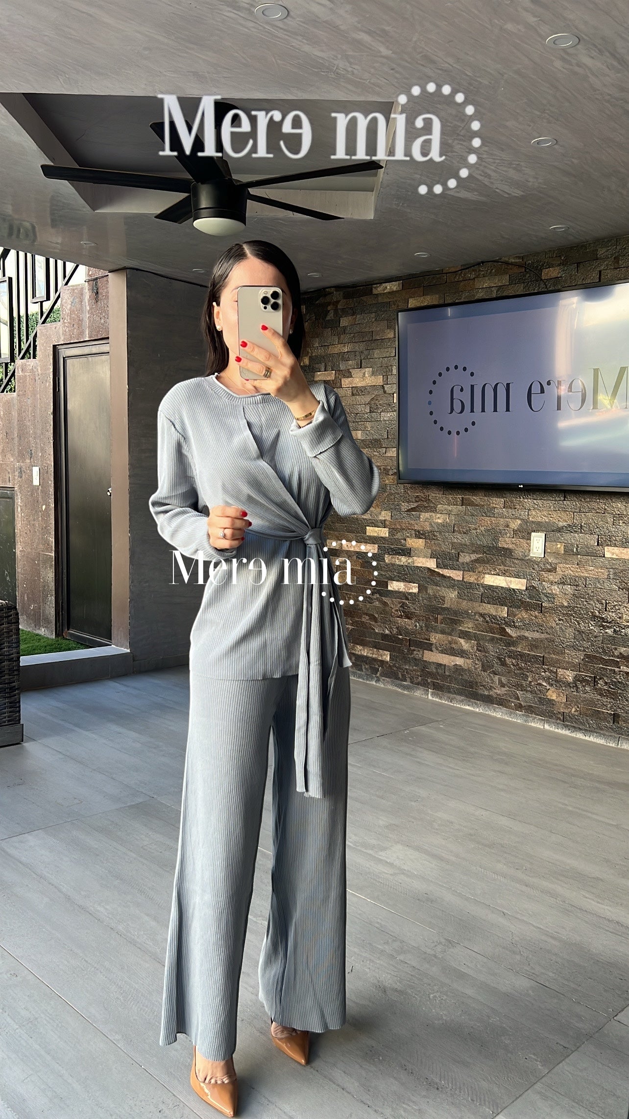 Conjunto pant gris blusa tira