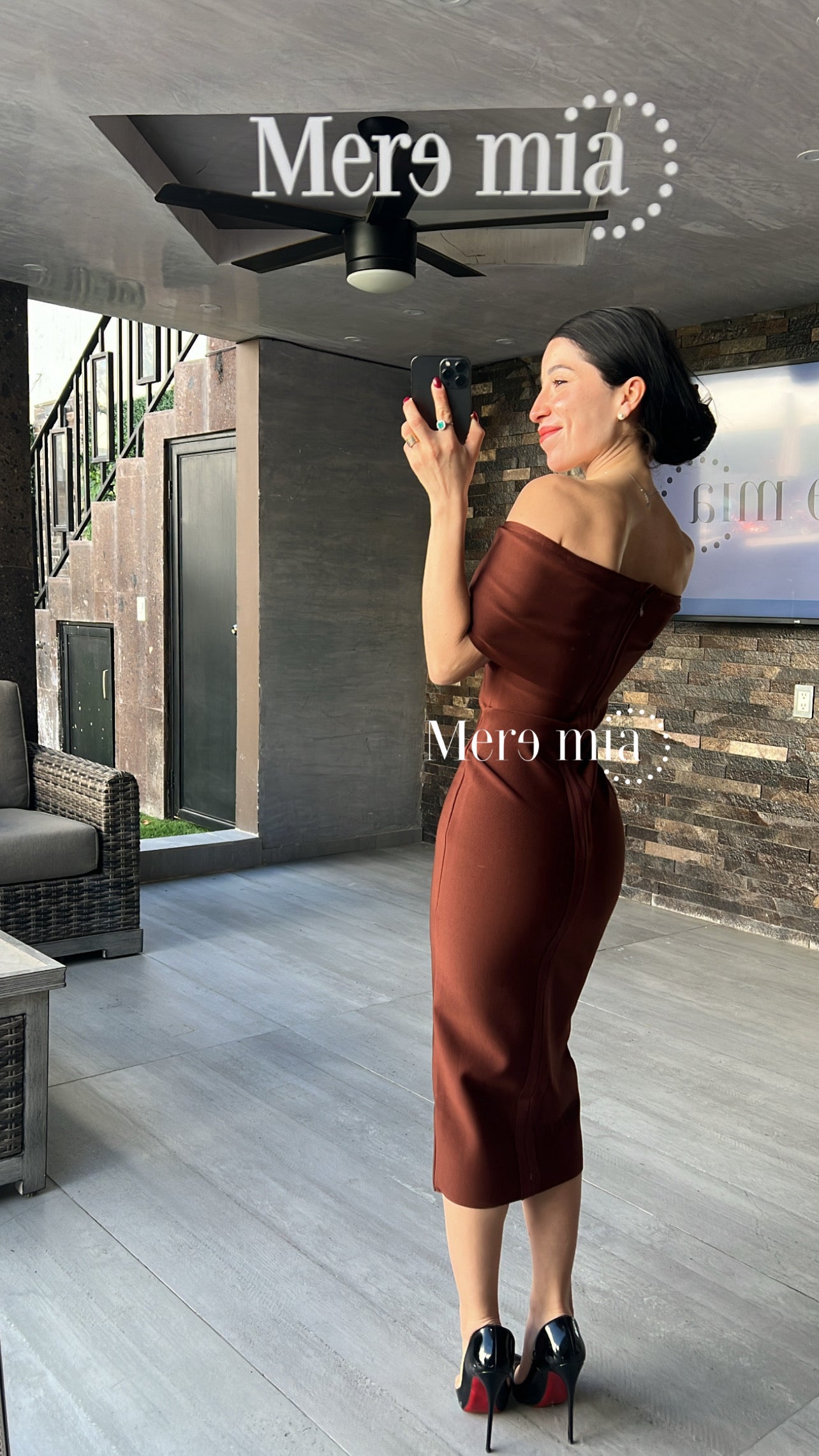 Vestido hombros olan liso