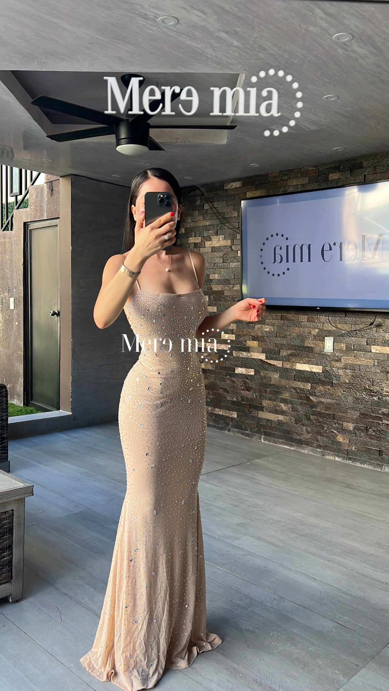 Vestido nude espalda cintas