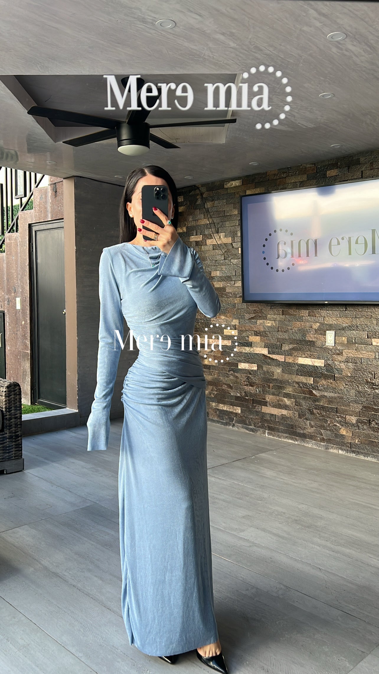 Vestido plisado hoyo