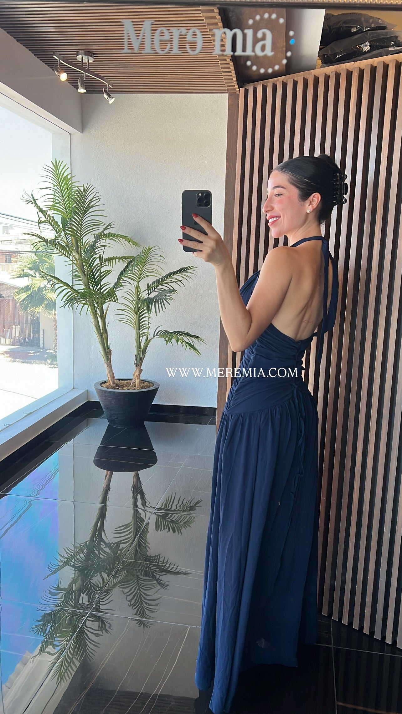 Vestido halter v plisado