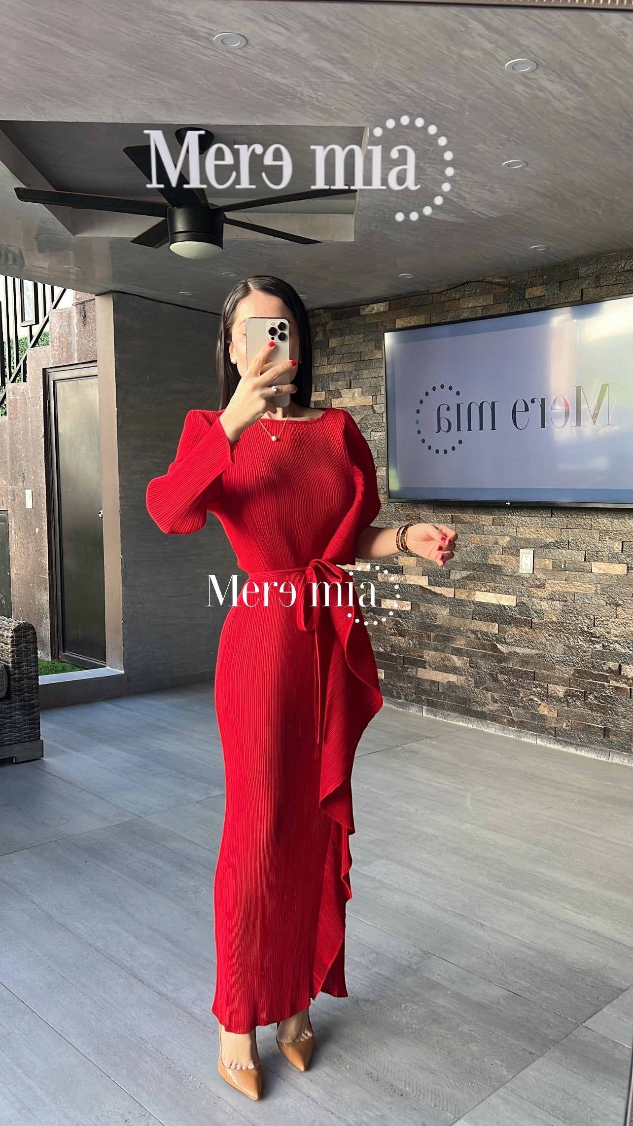 Vestido rojo plisado escarola