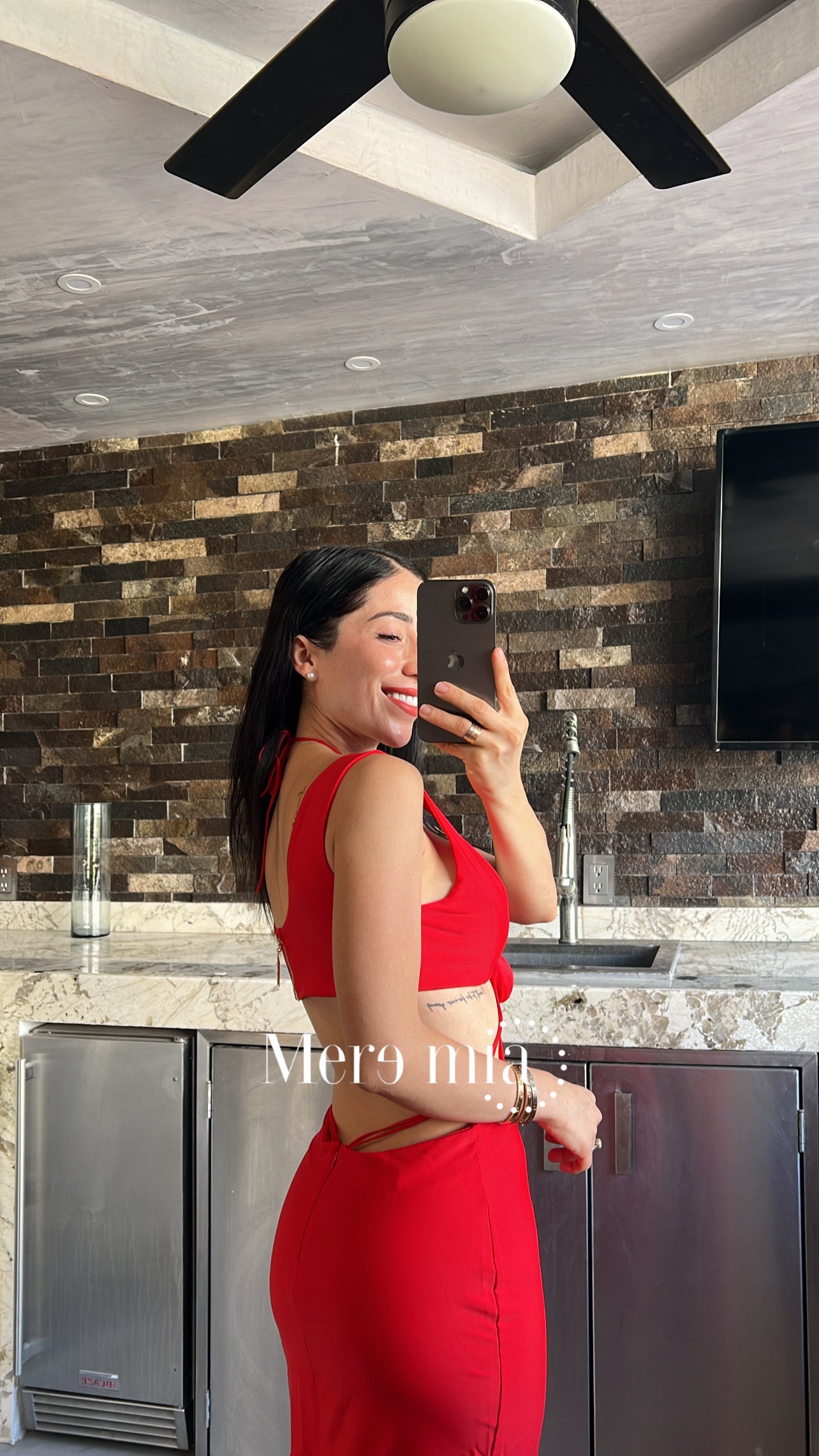Vestido rojo flor escote