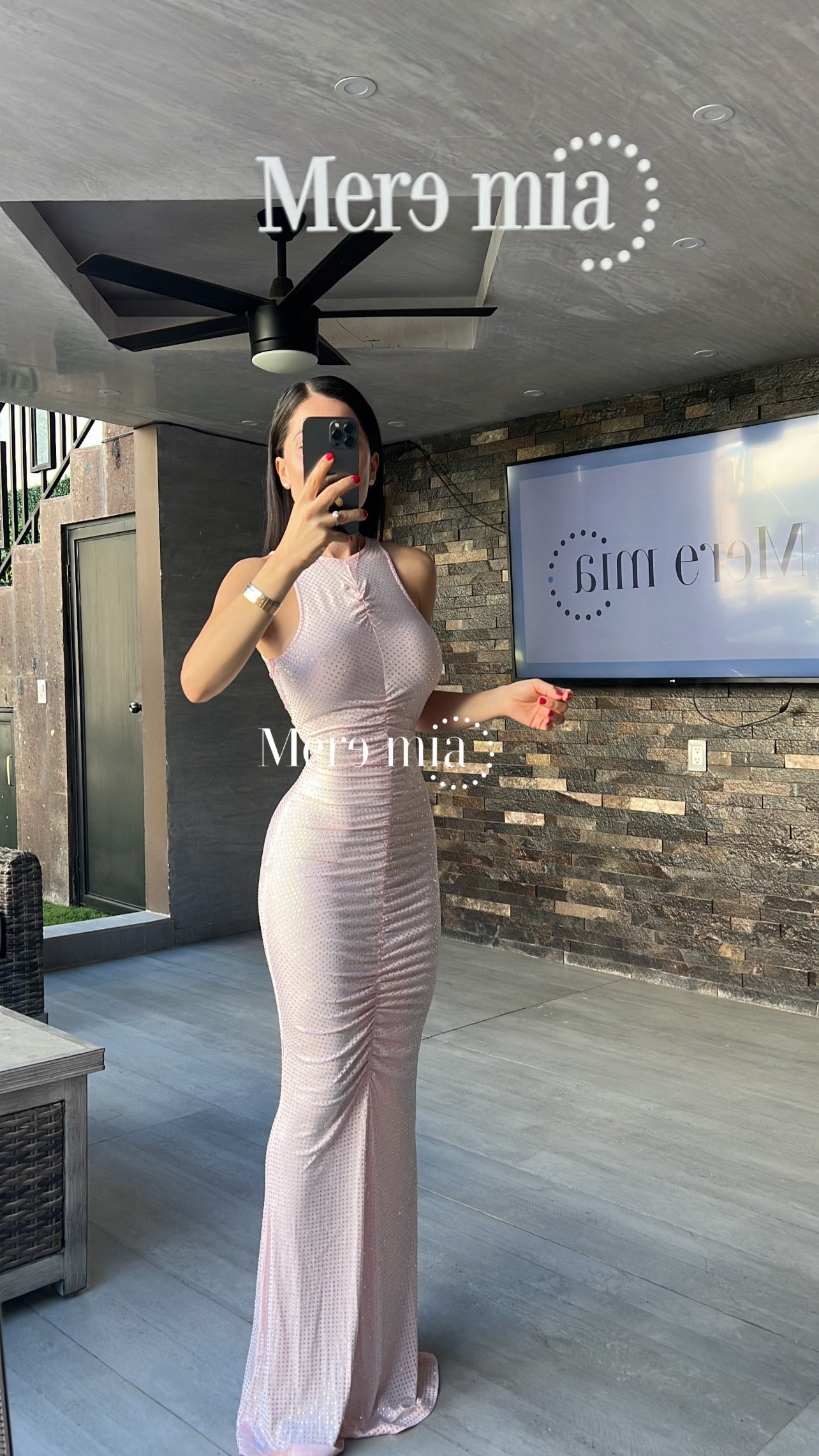 Vestido rosa puntos plisado