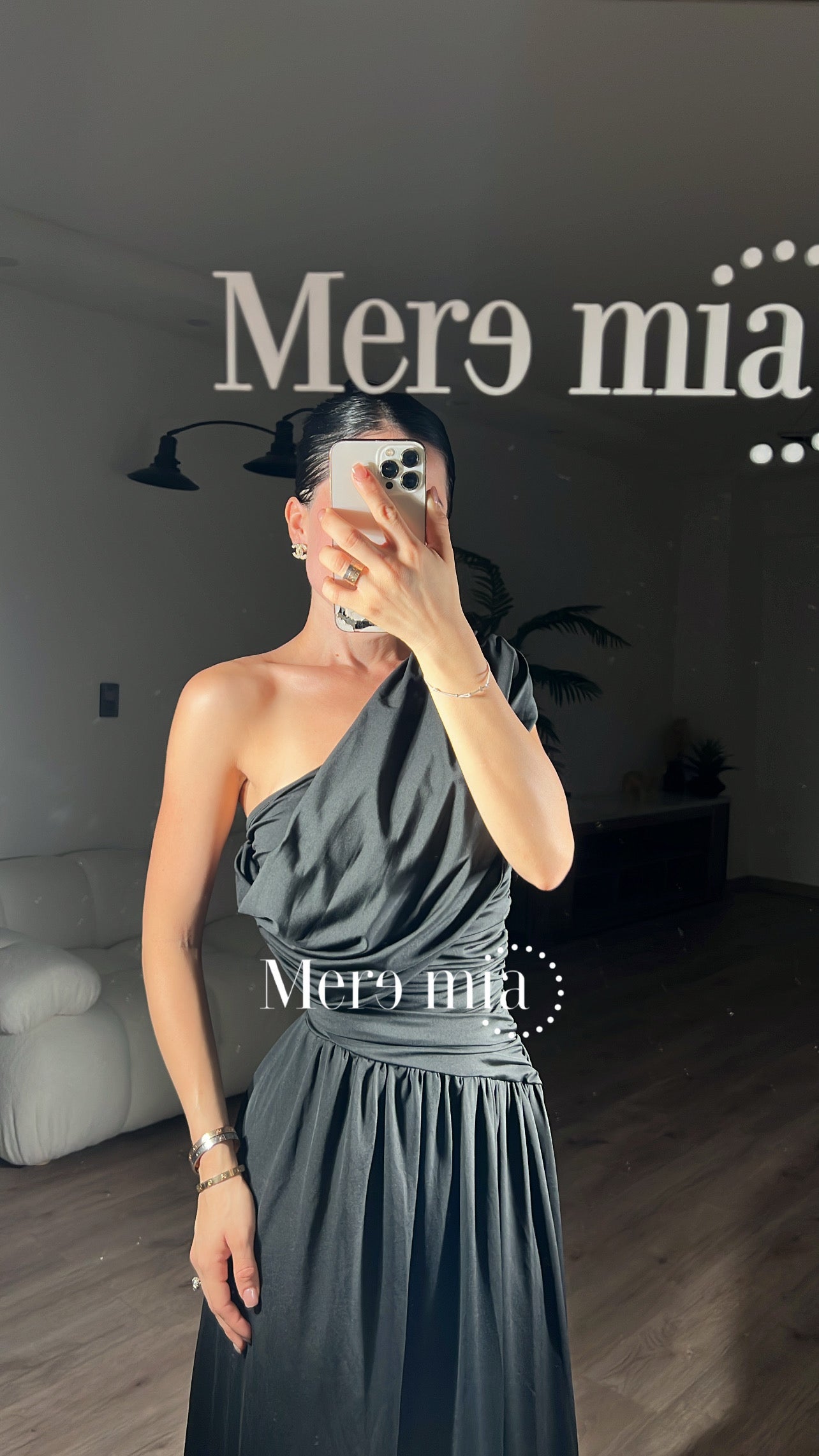 Vestido hombro plisado