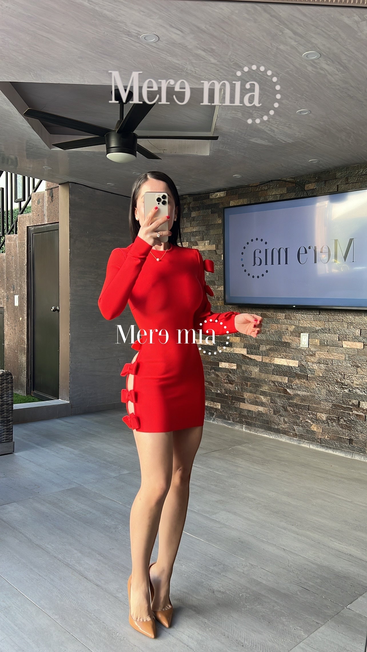 Vestido rojo corto moños