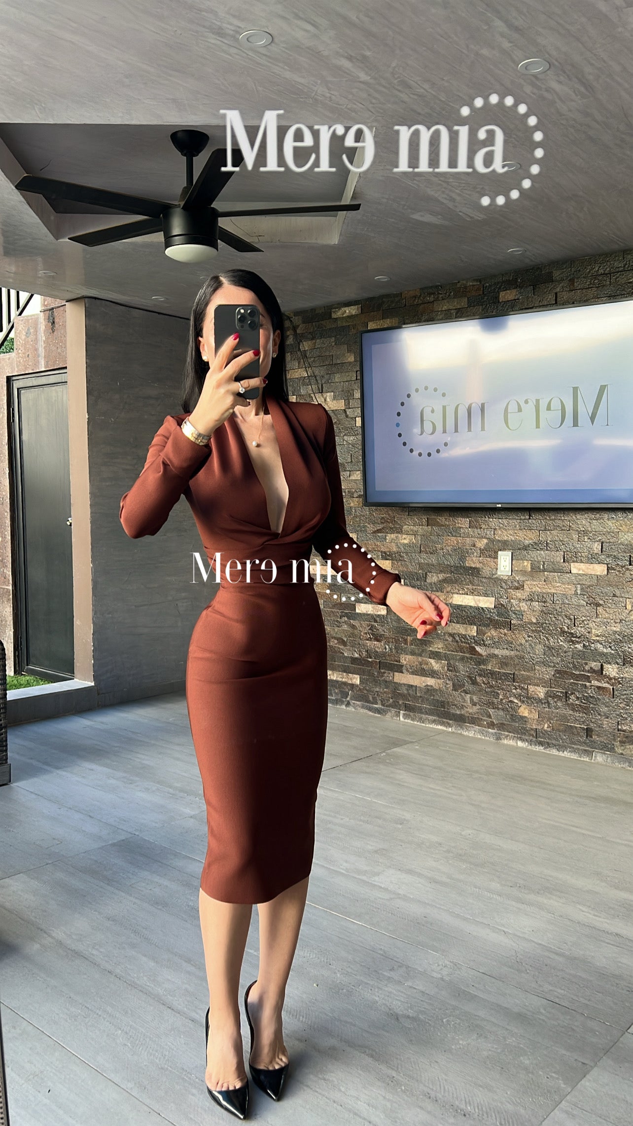 Vestido café manga larga