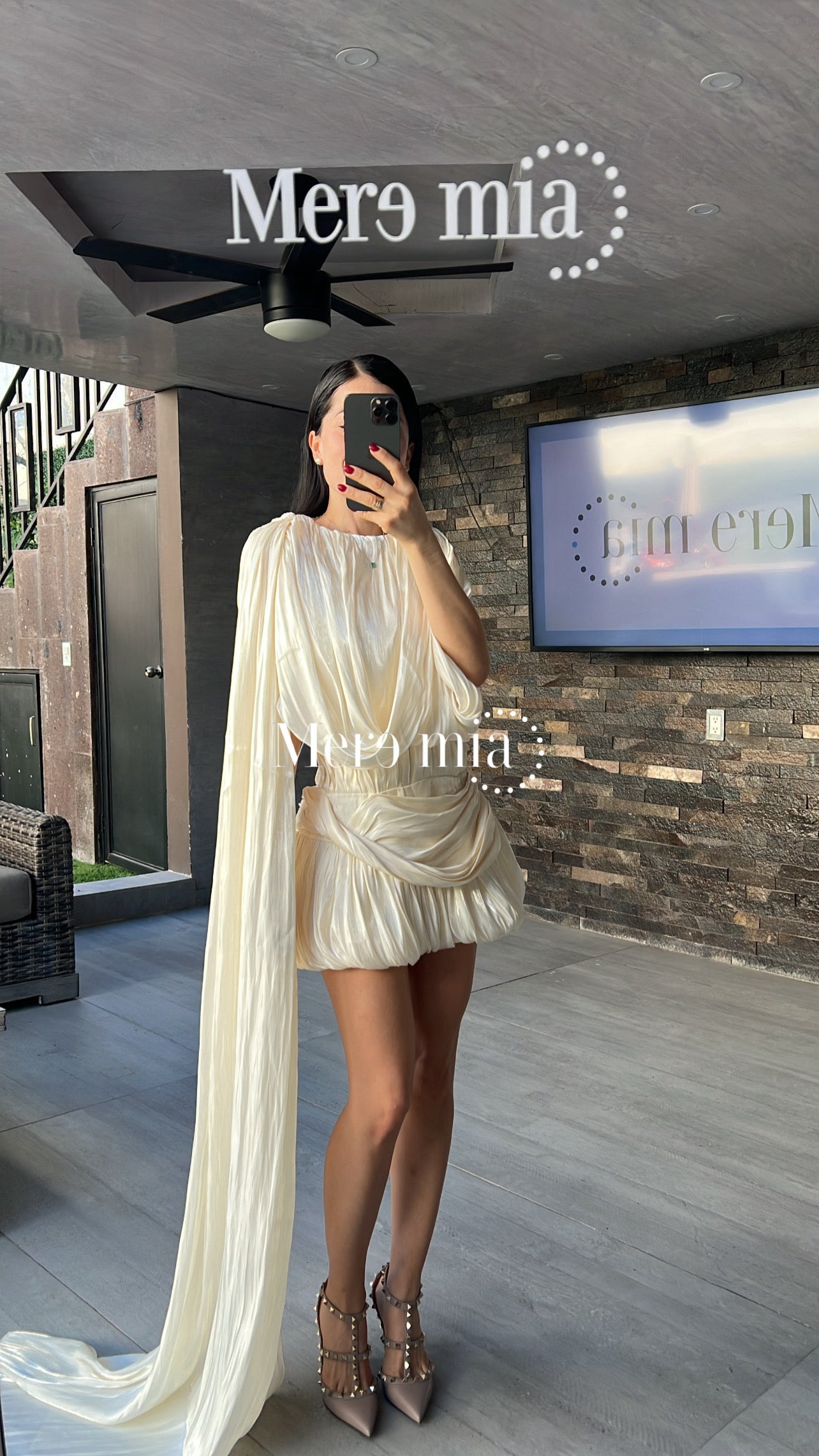 Vestido ivory plisado corto