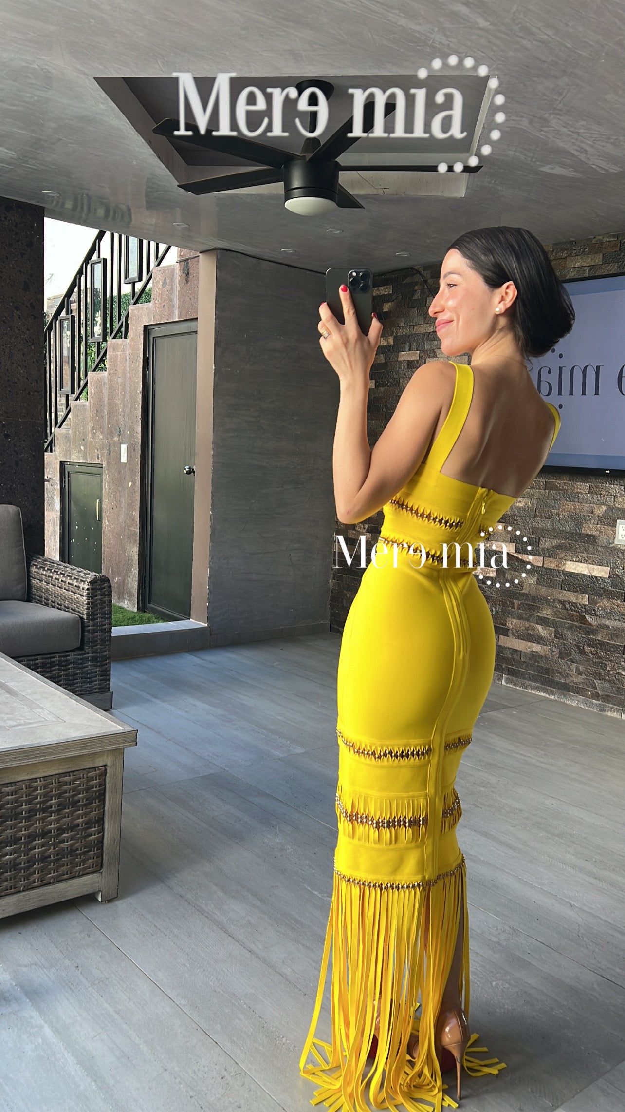 Vestido amarillo barbas