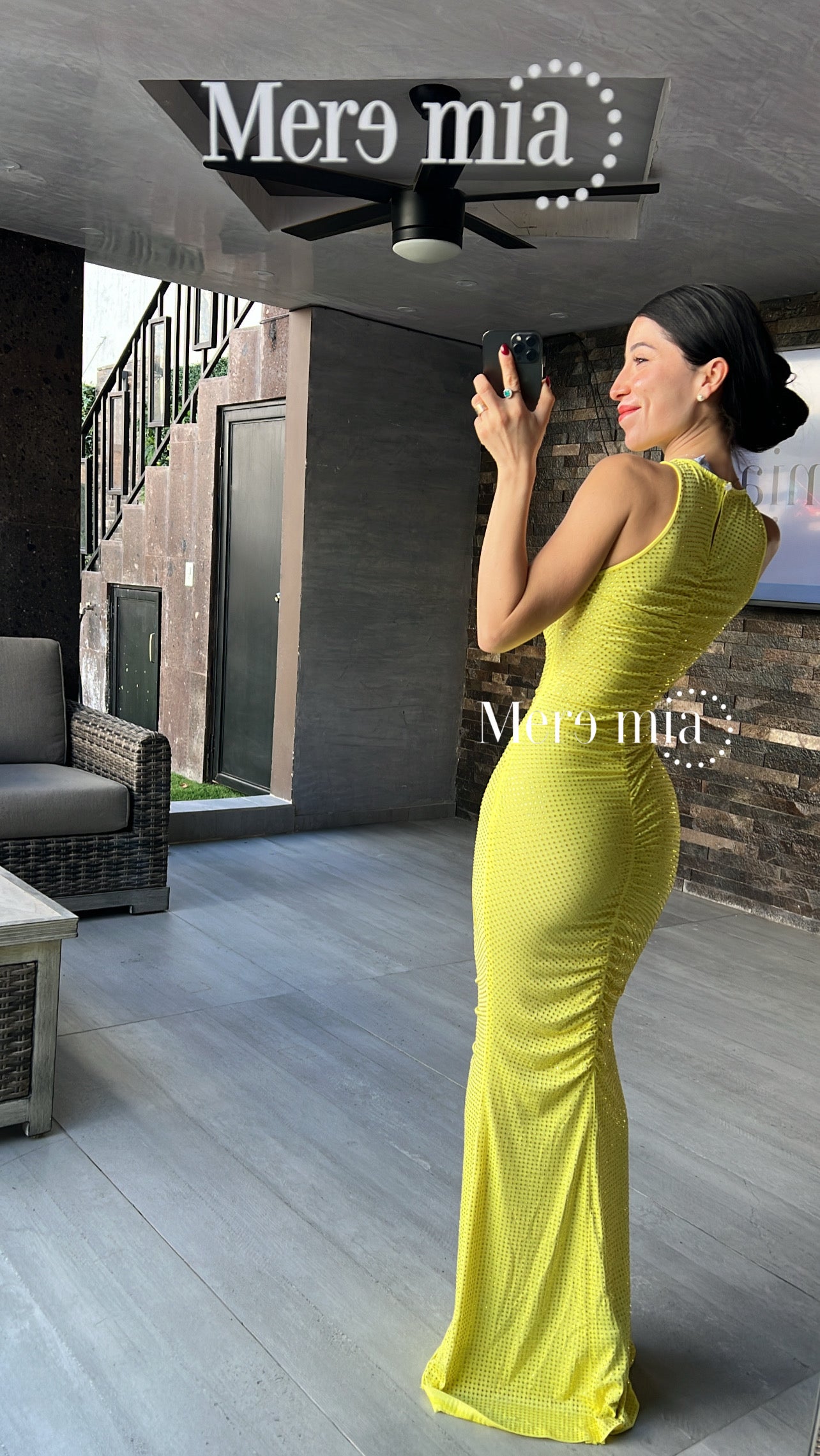 Vestido mostaza puntos