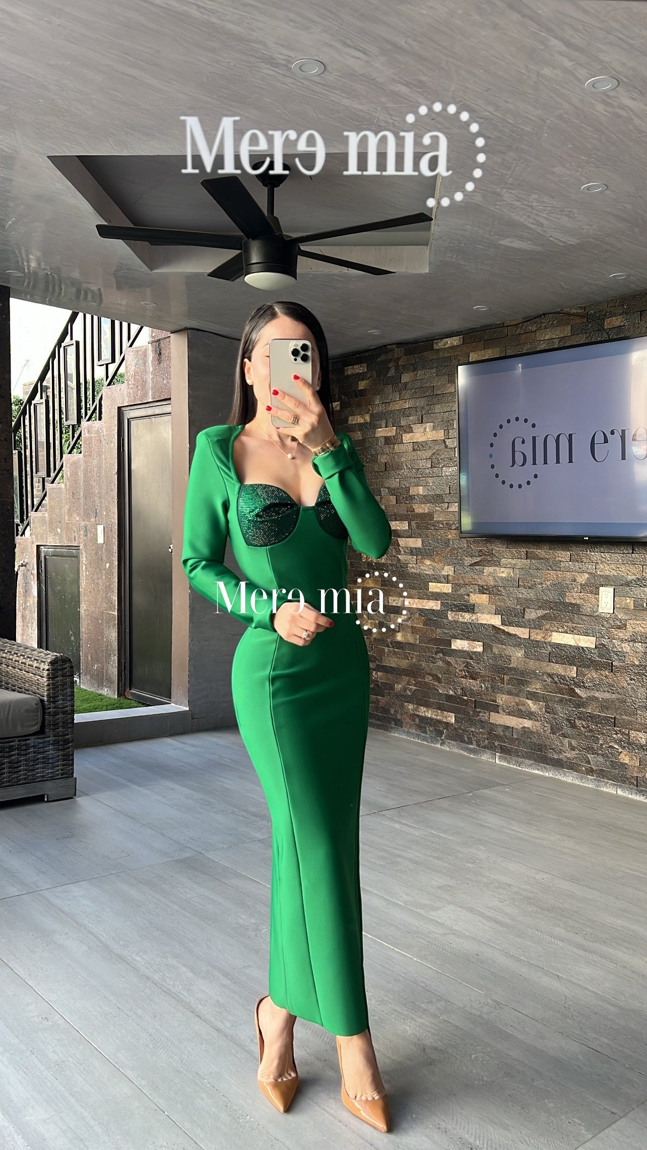 Vestido verde brillos copa