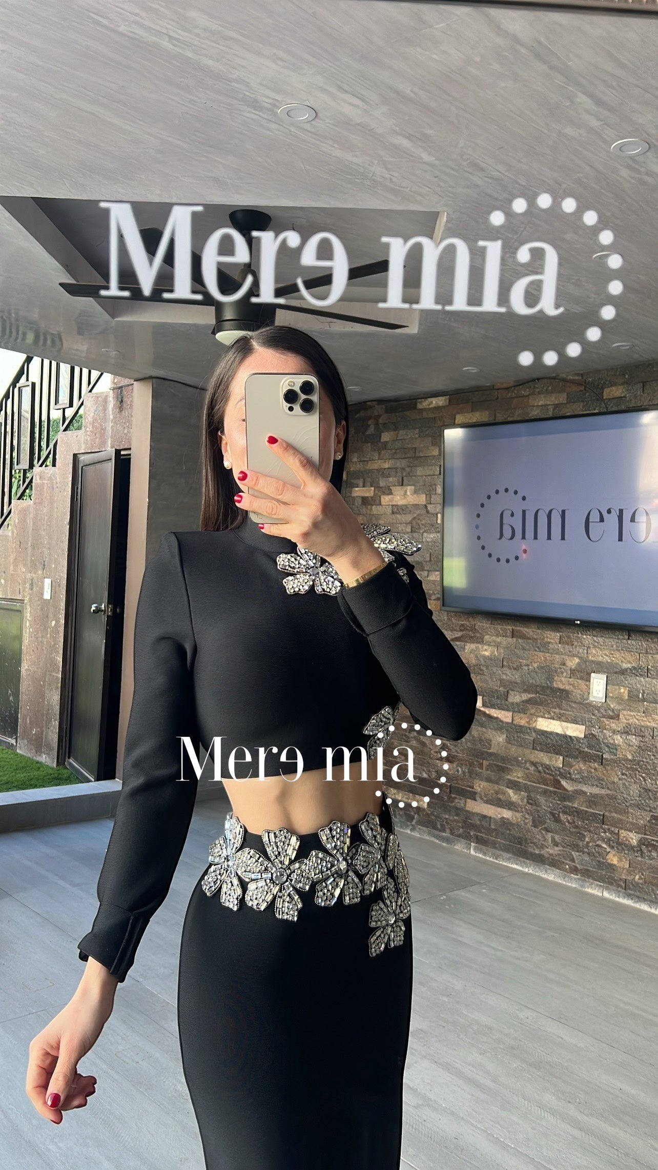 Conjunto negro flor lent