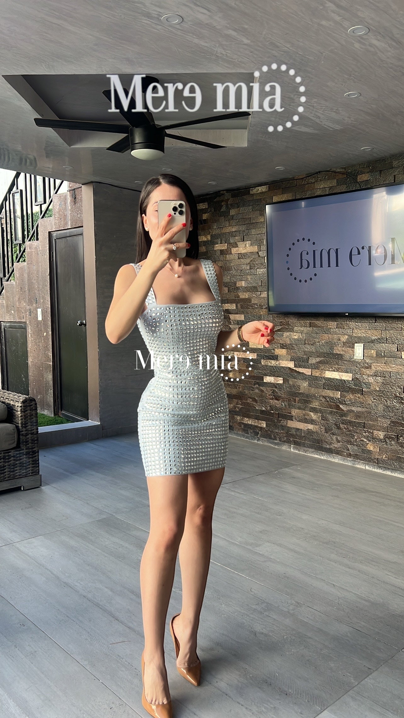 Vestido gris apl circulos