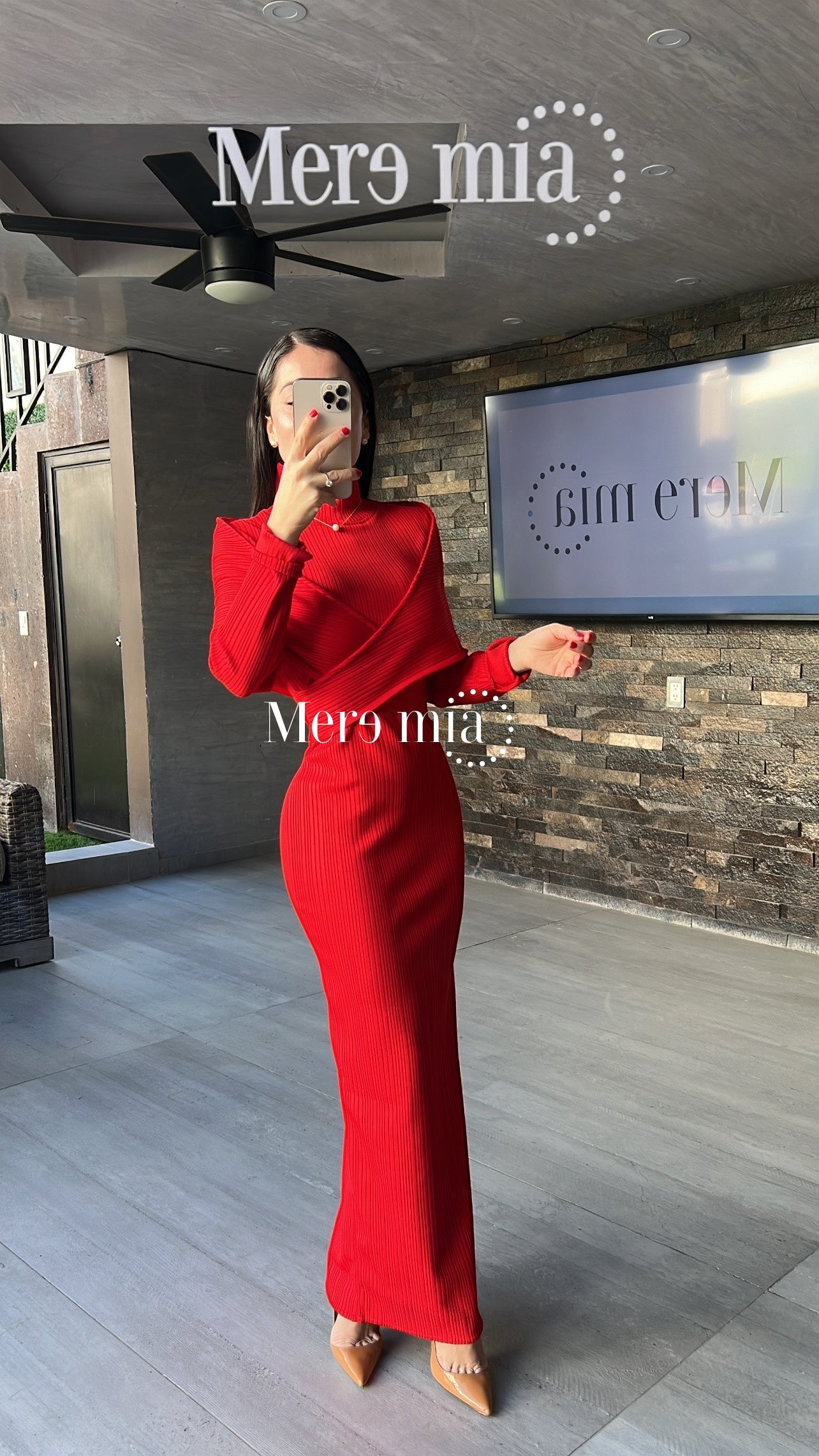 Vestido rojo cruzado cuello