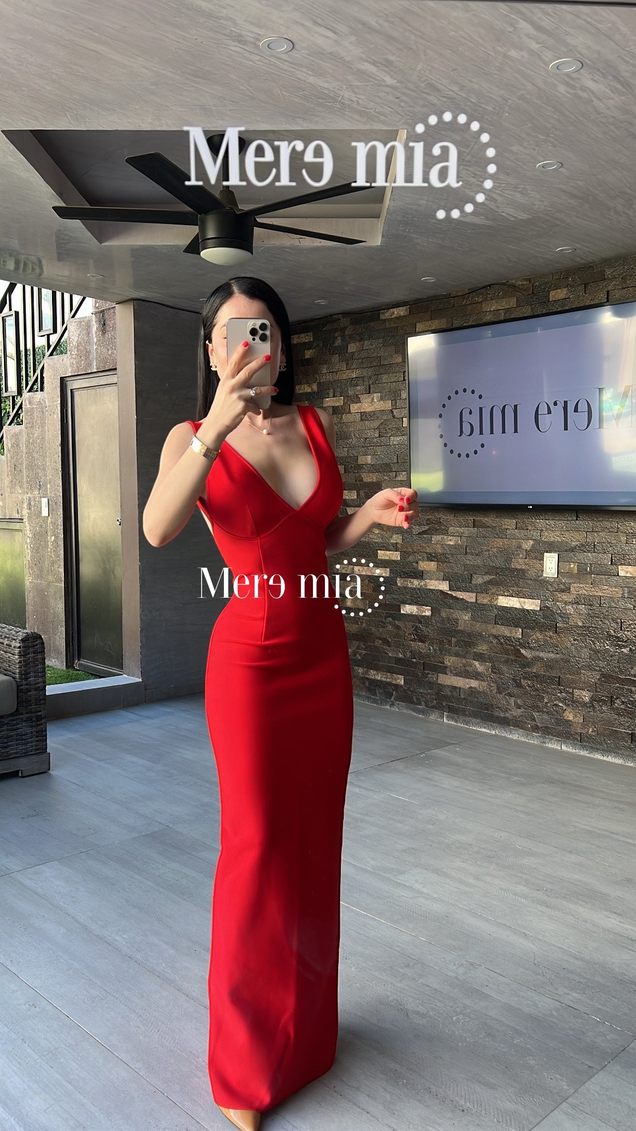 Vestido rojo escote v
