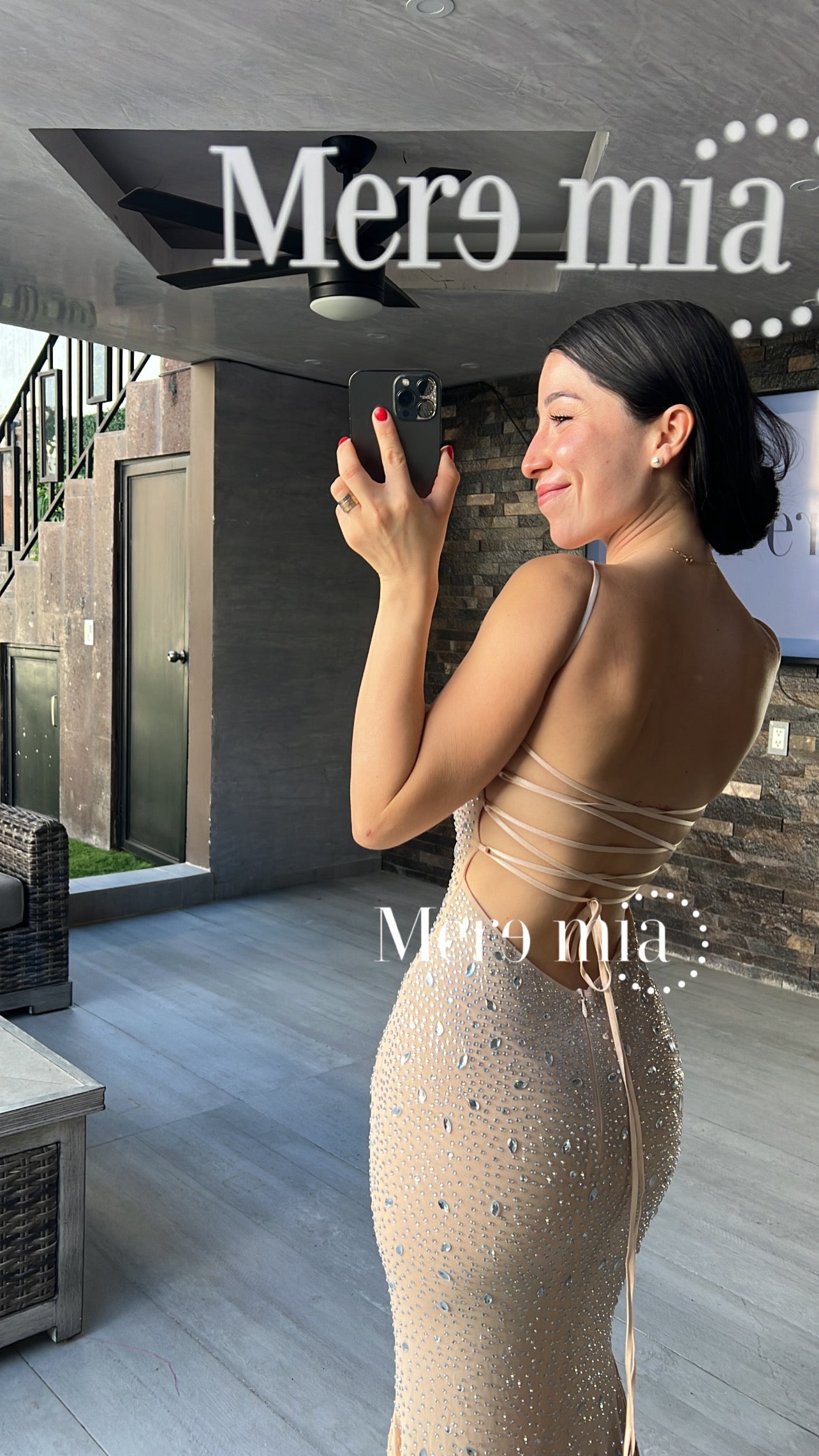 Vestido nude espalda cintas