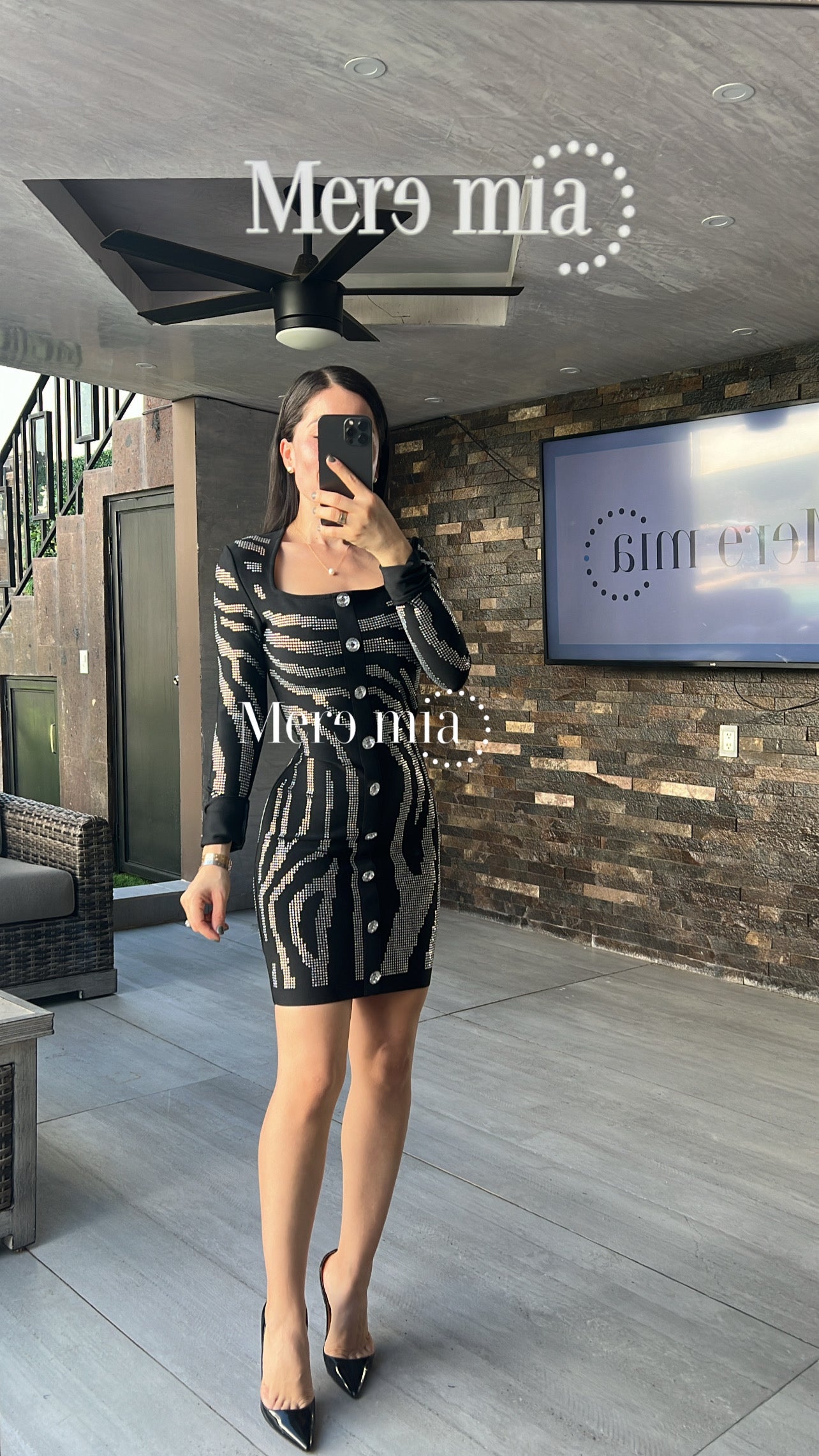 Vestido negro puntos plata