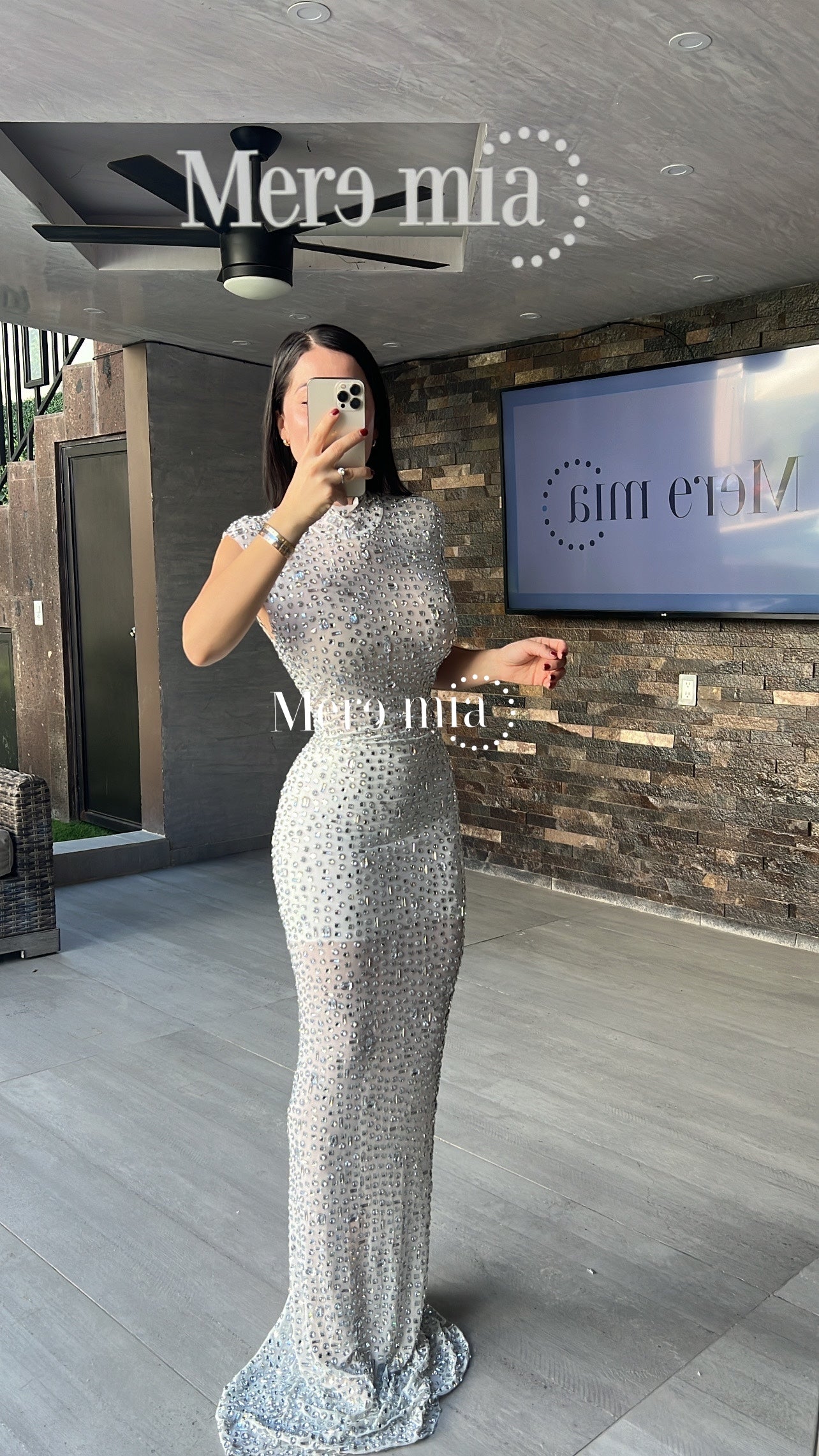 Vestido plata aplic cuello