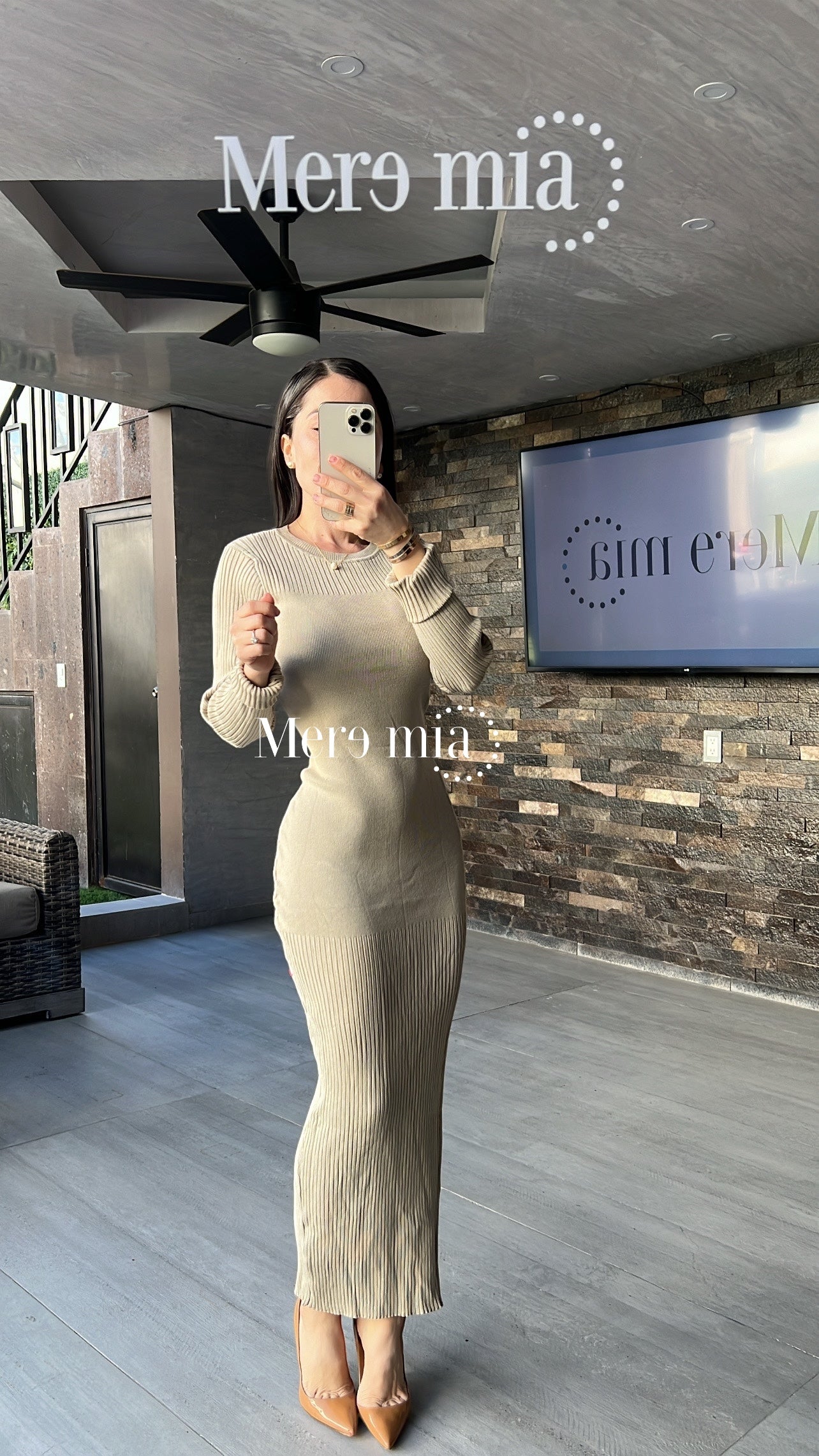 Vestido beige sweater