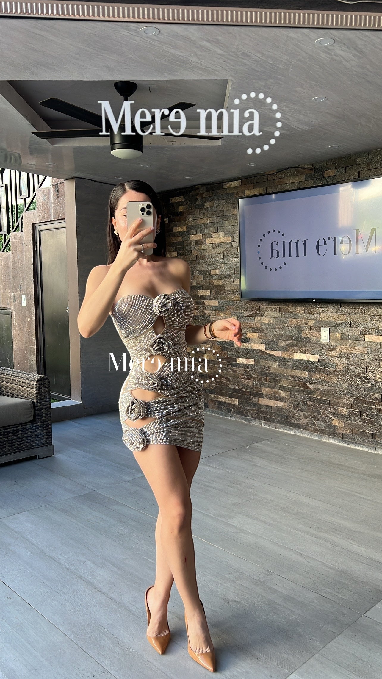 Vestido beige puntos flores