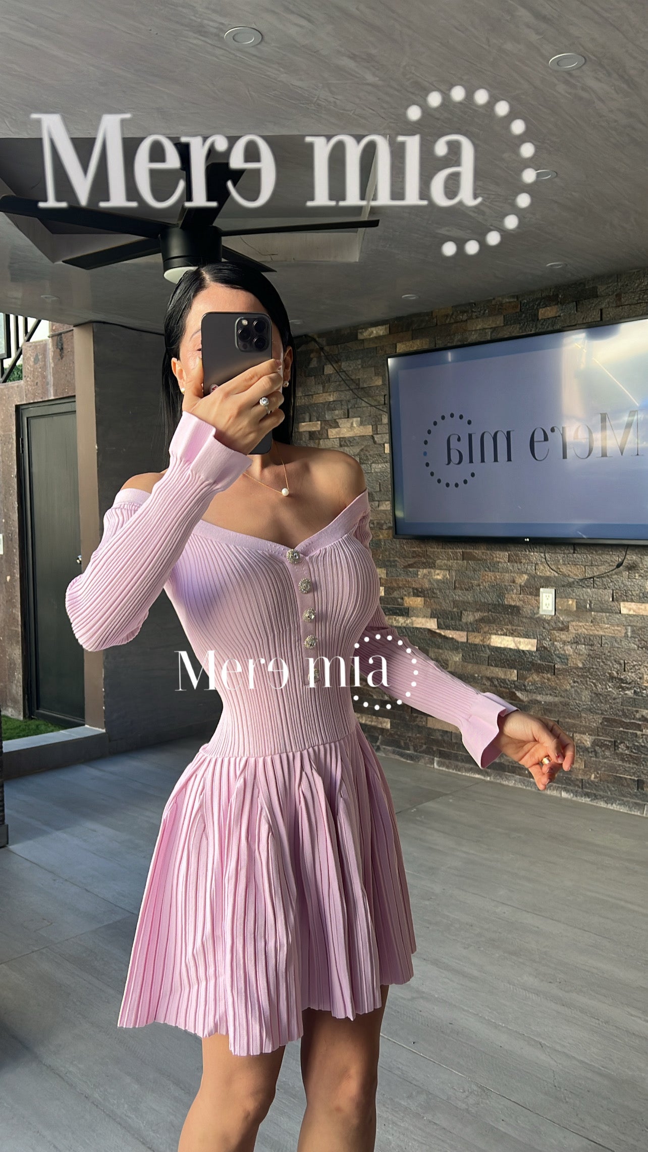 Vestido rosa rayado olanes