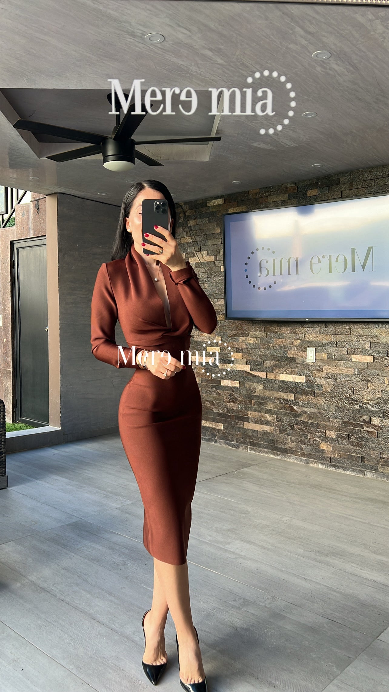 Vestido café manga larga