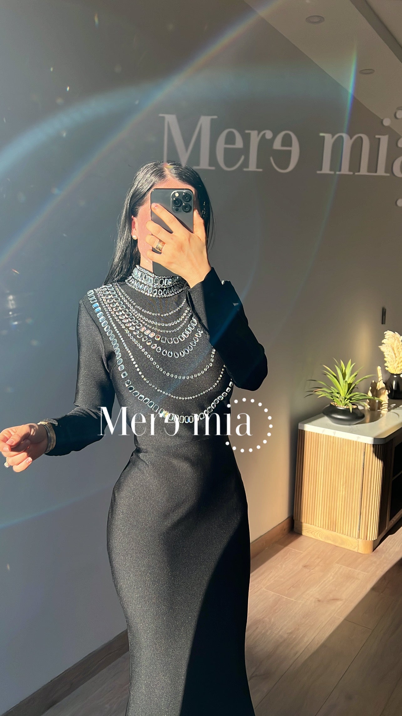 Vestido negro collar cuello