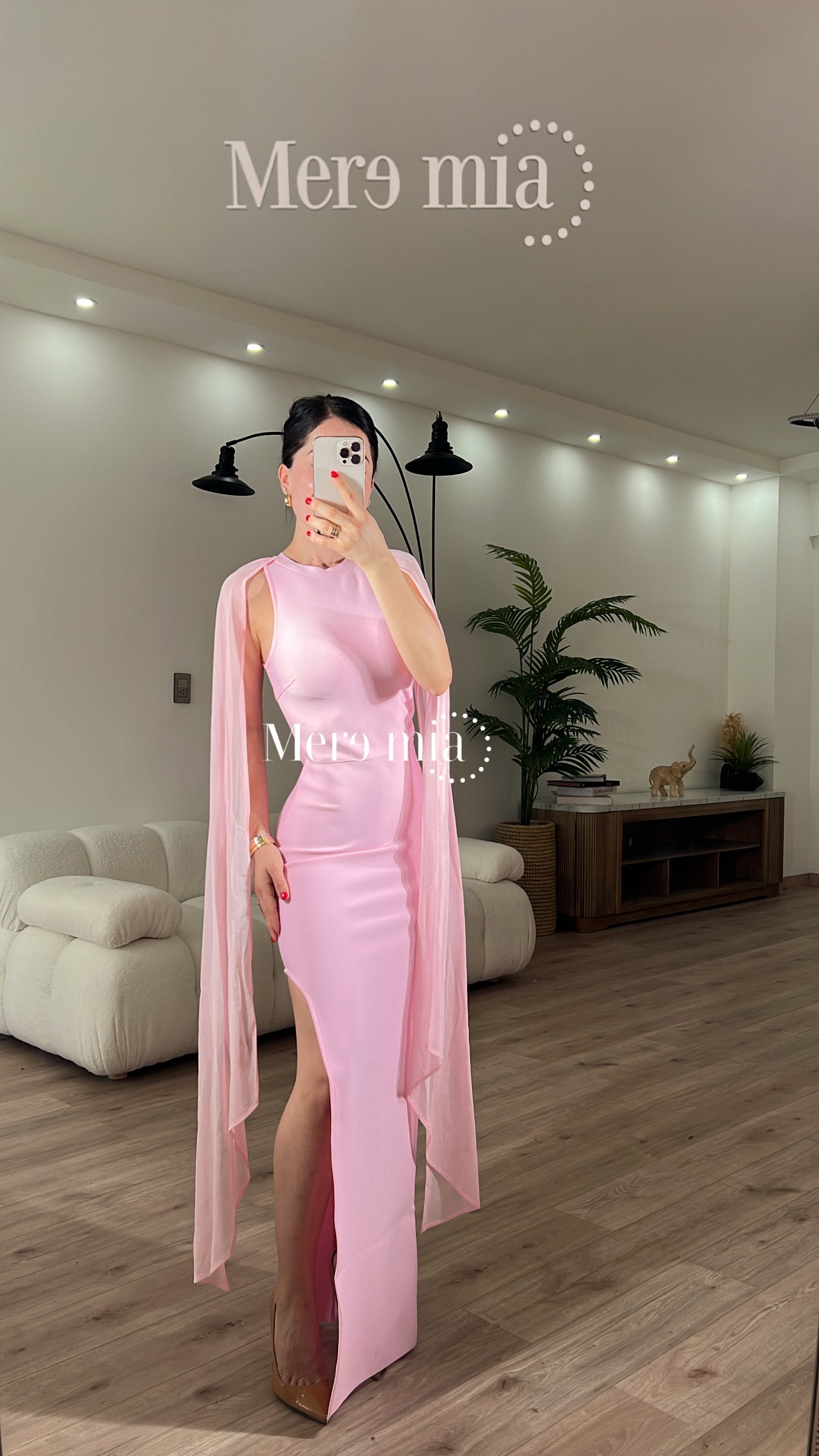 Vestido mangas malla