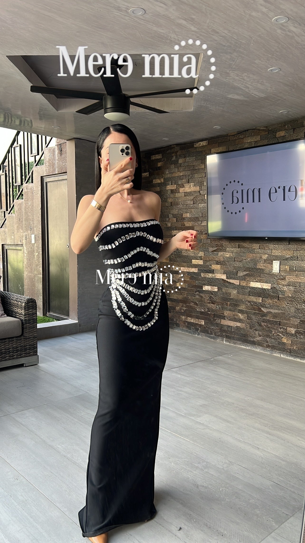 Vestido negro apl U plata