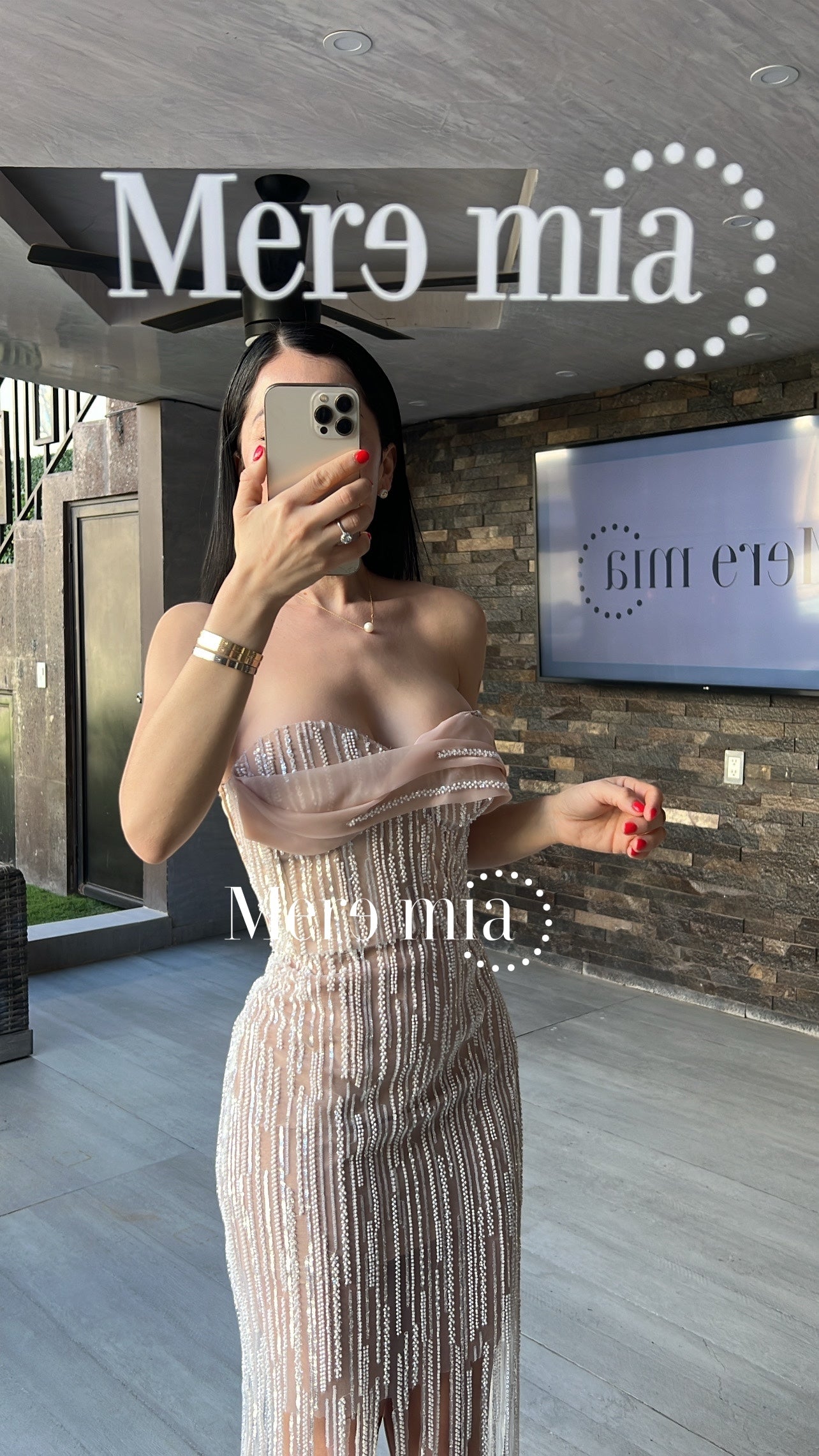 Vestido nude barbas plata