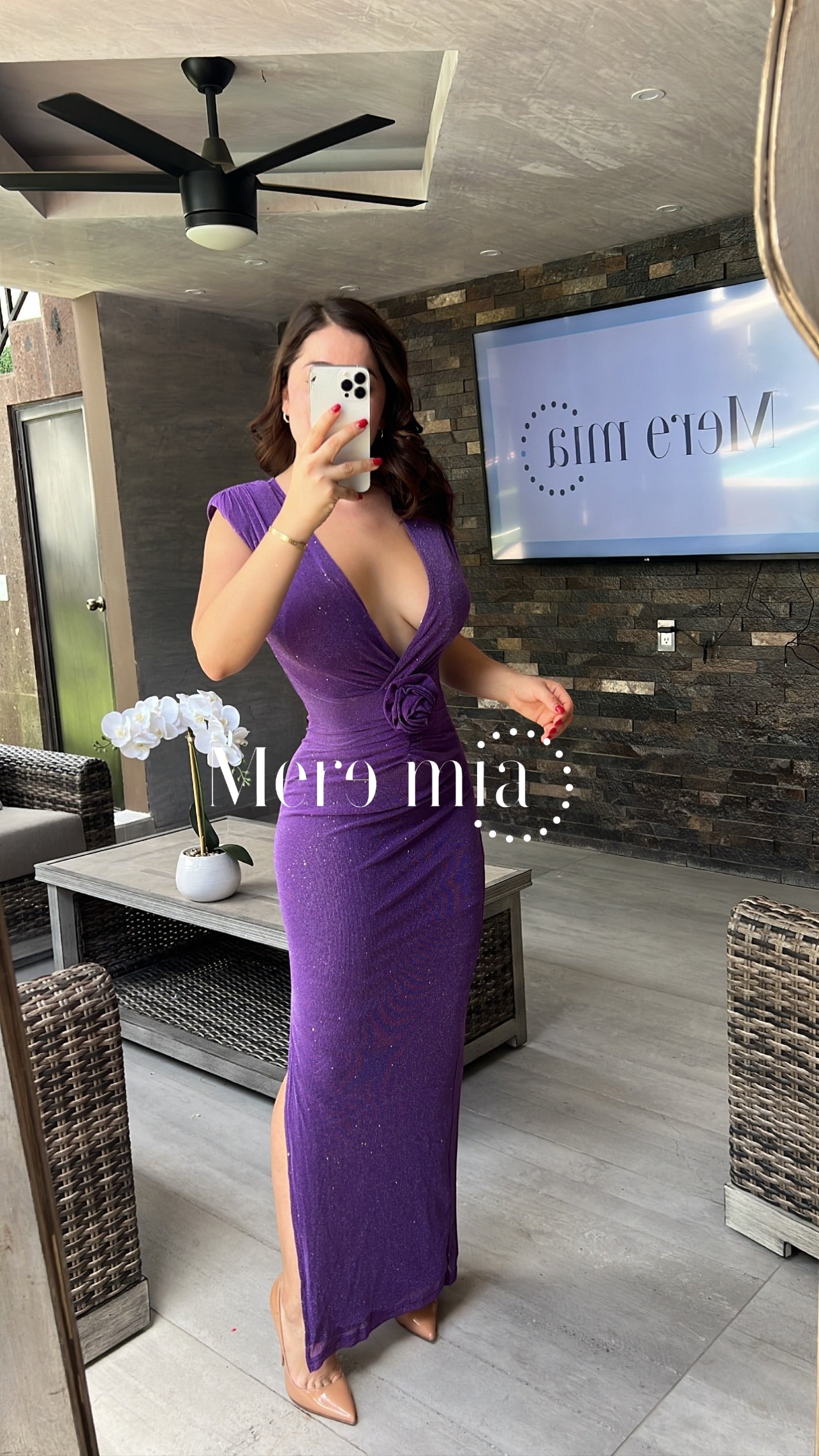 Vestido morado escote V