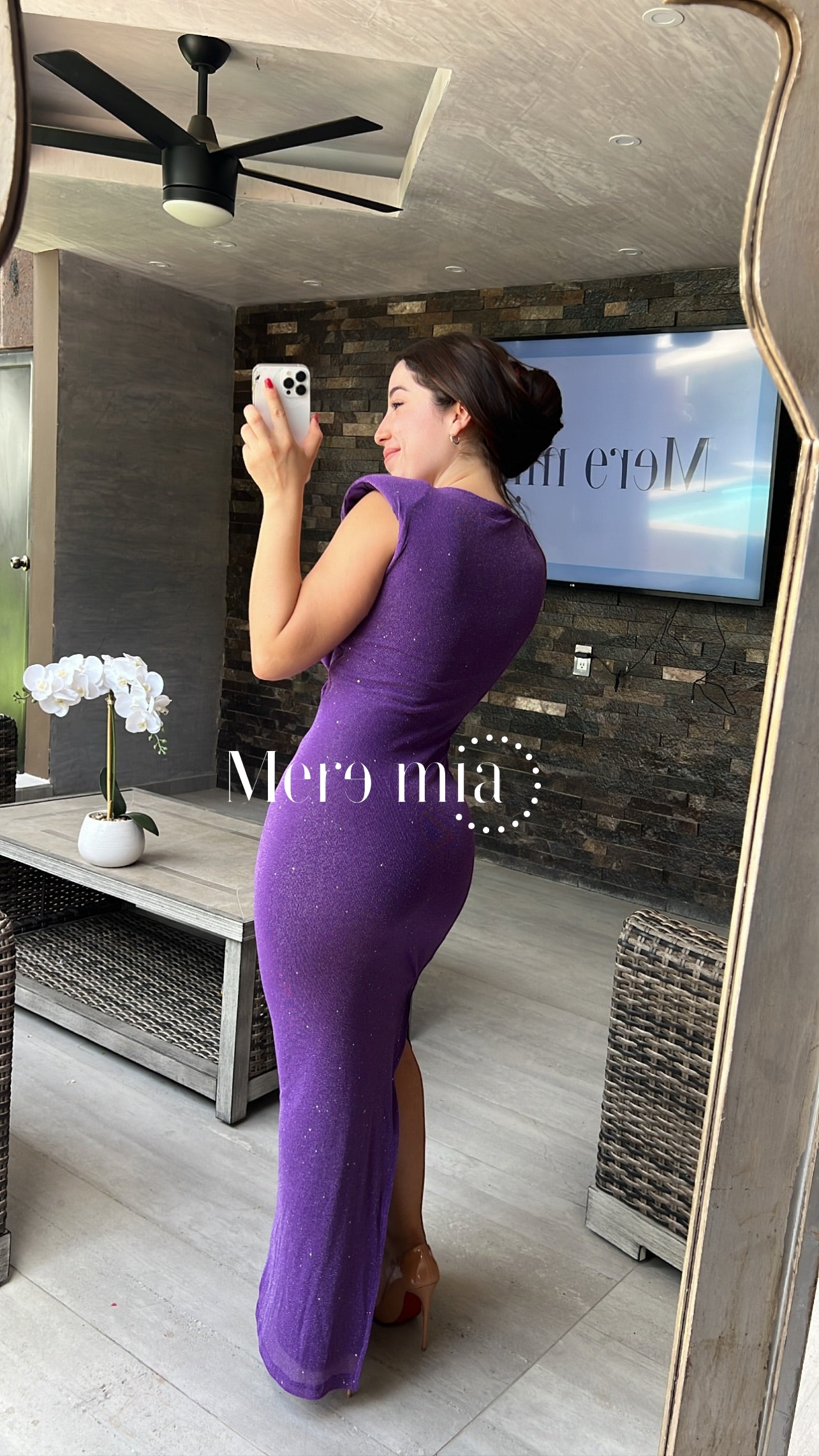 Vestido morado escote V
