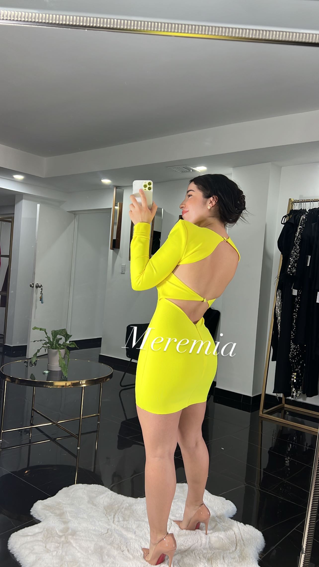 Vestido amarillo ml espalda