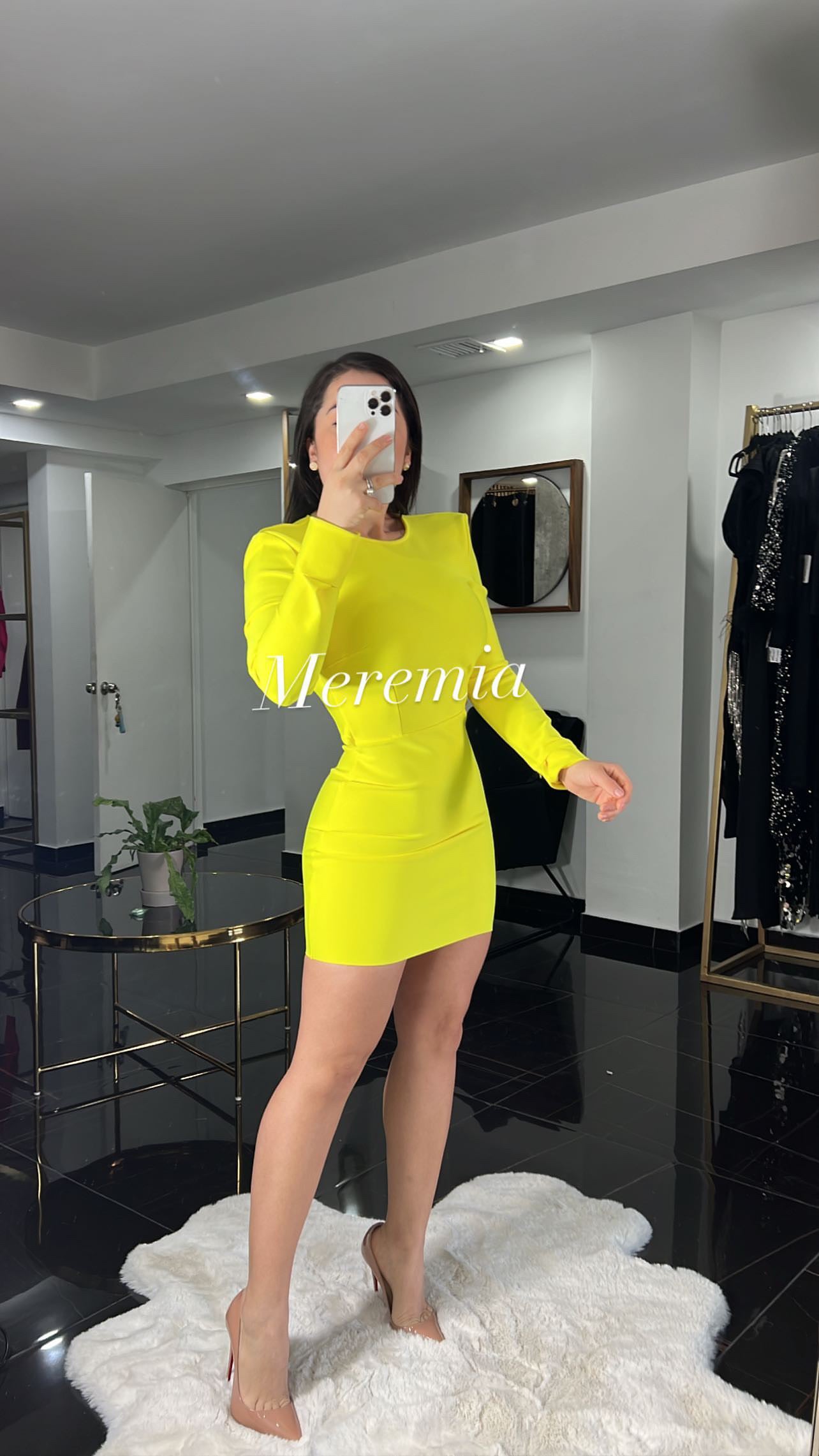 Vestido amarillo ml espalda