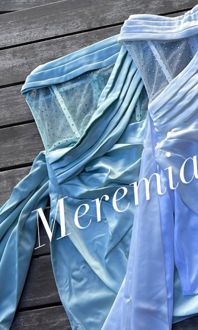 Vestido strapless corto satin