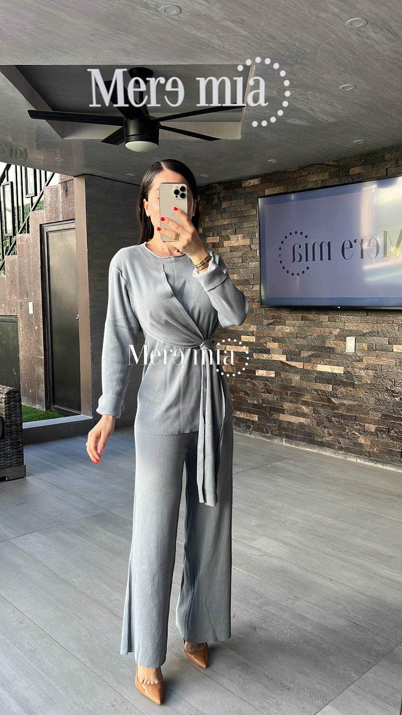 Conjunto pant gris blusa tira