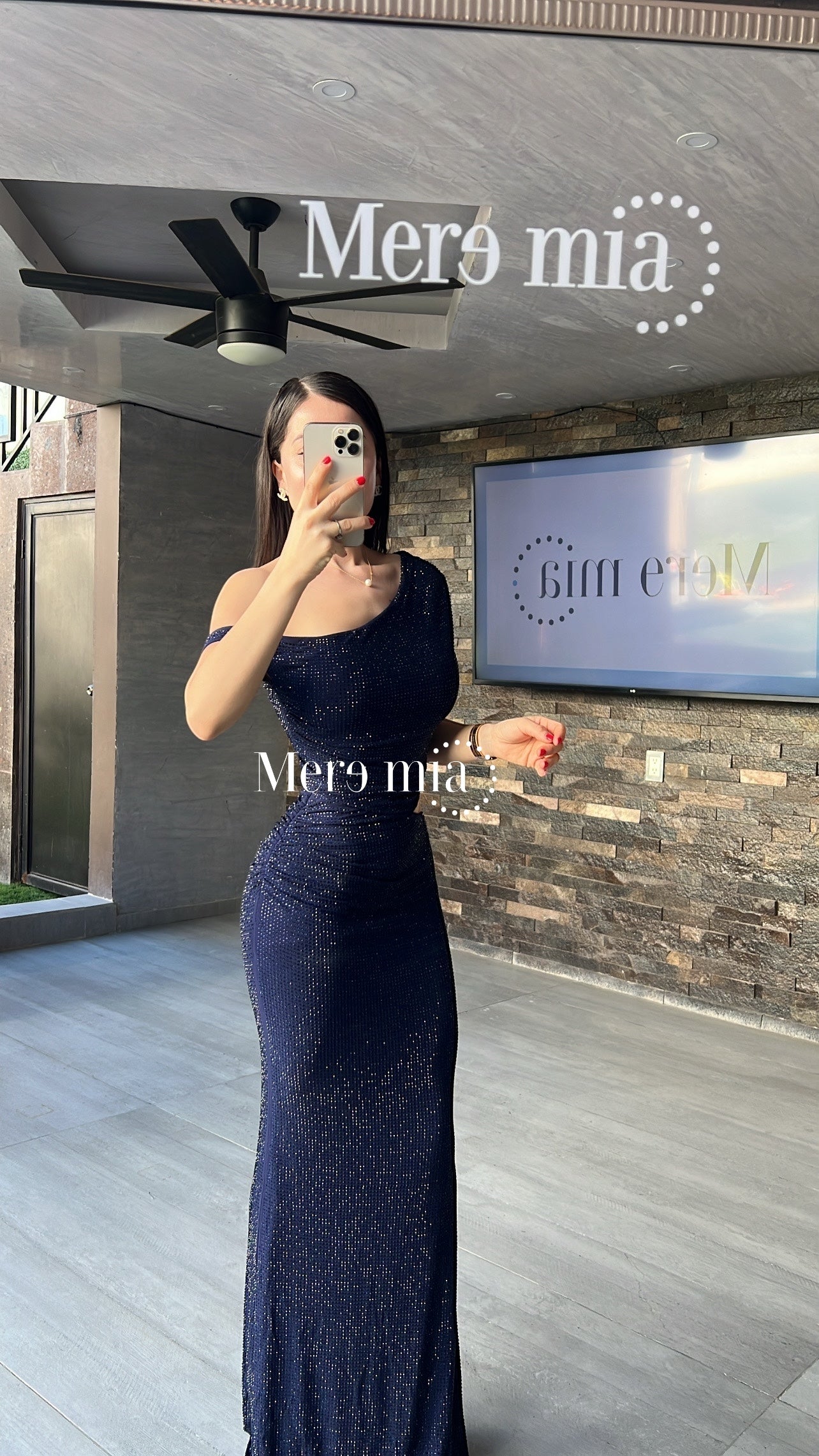 Vestido azul puntos hombro