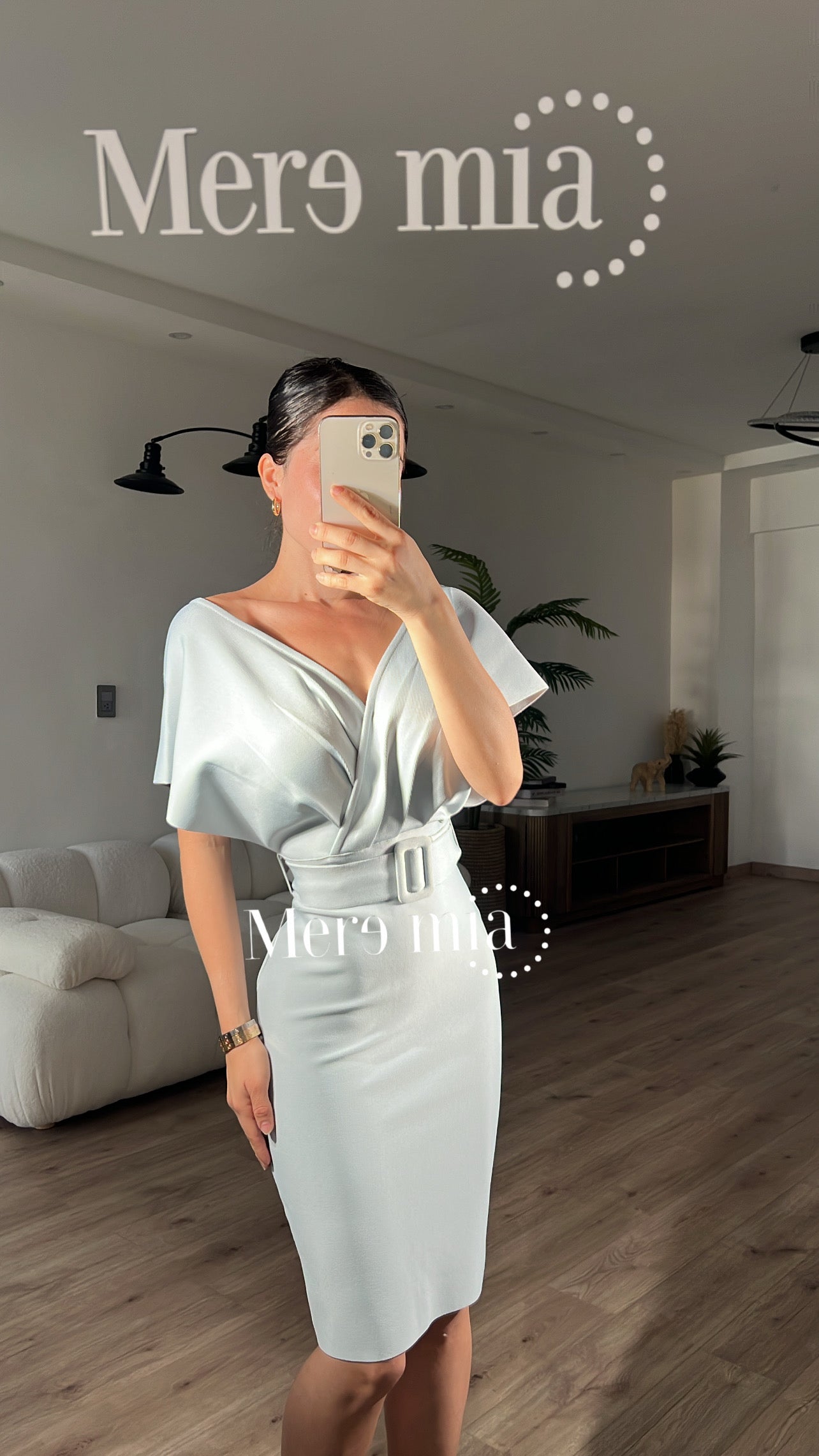 Vestido gris cinto