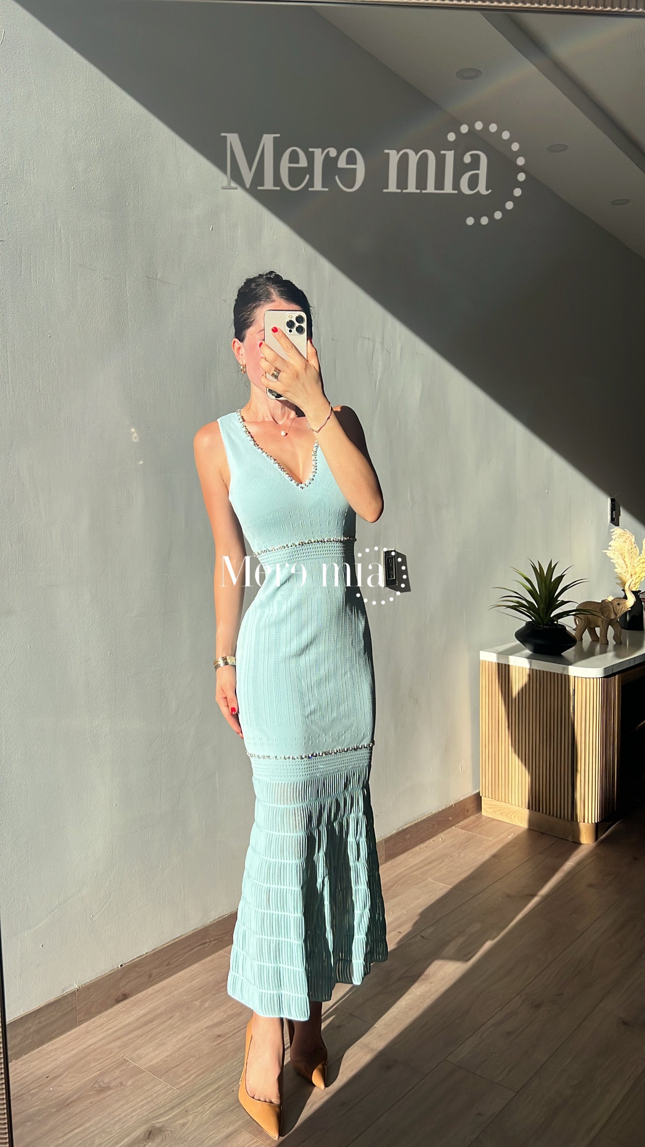 Vestido azul escote v