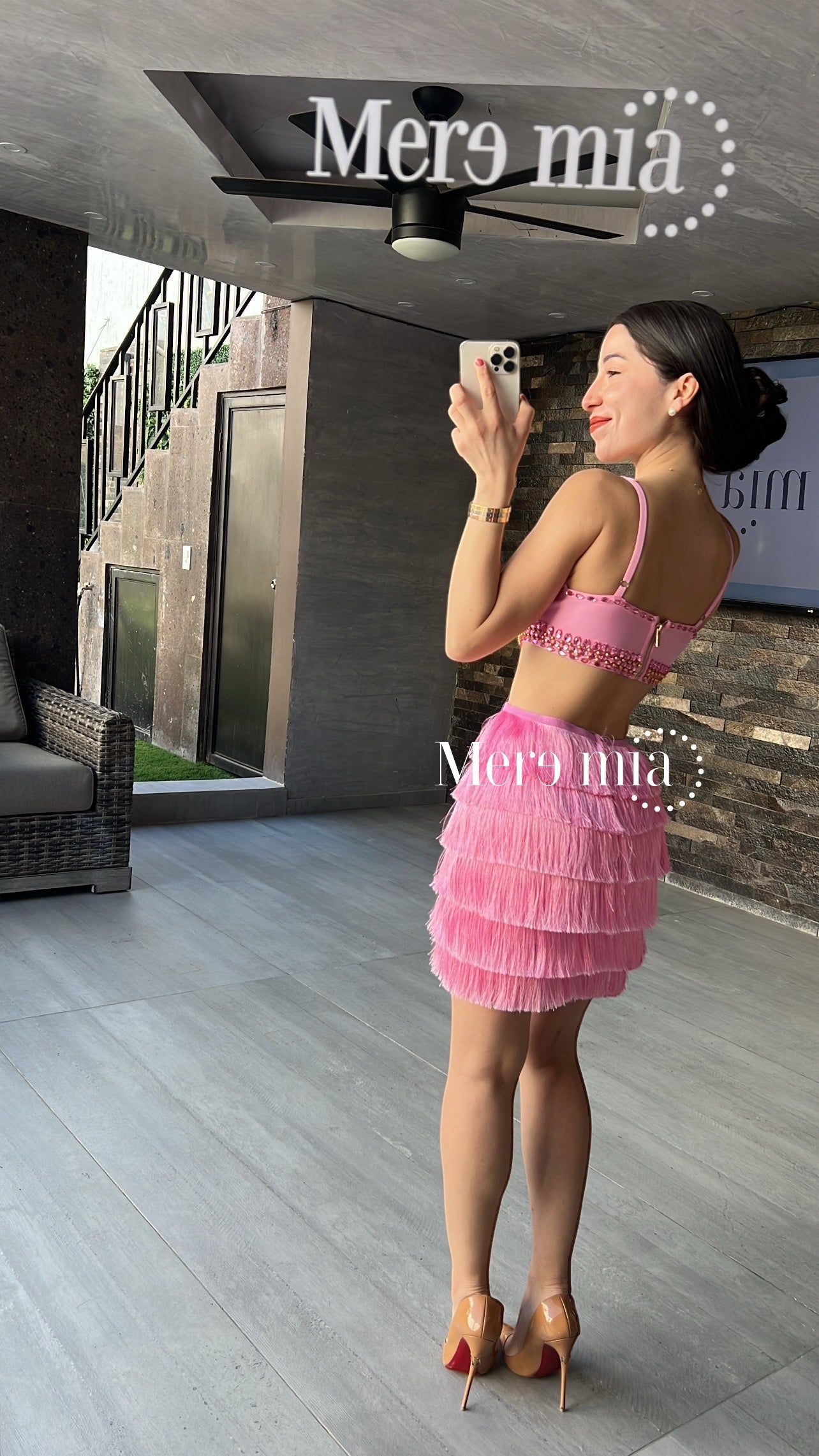 Vestido rosa barbas corto