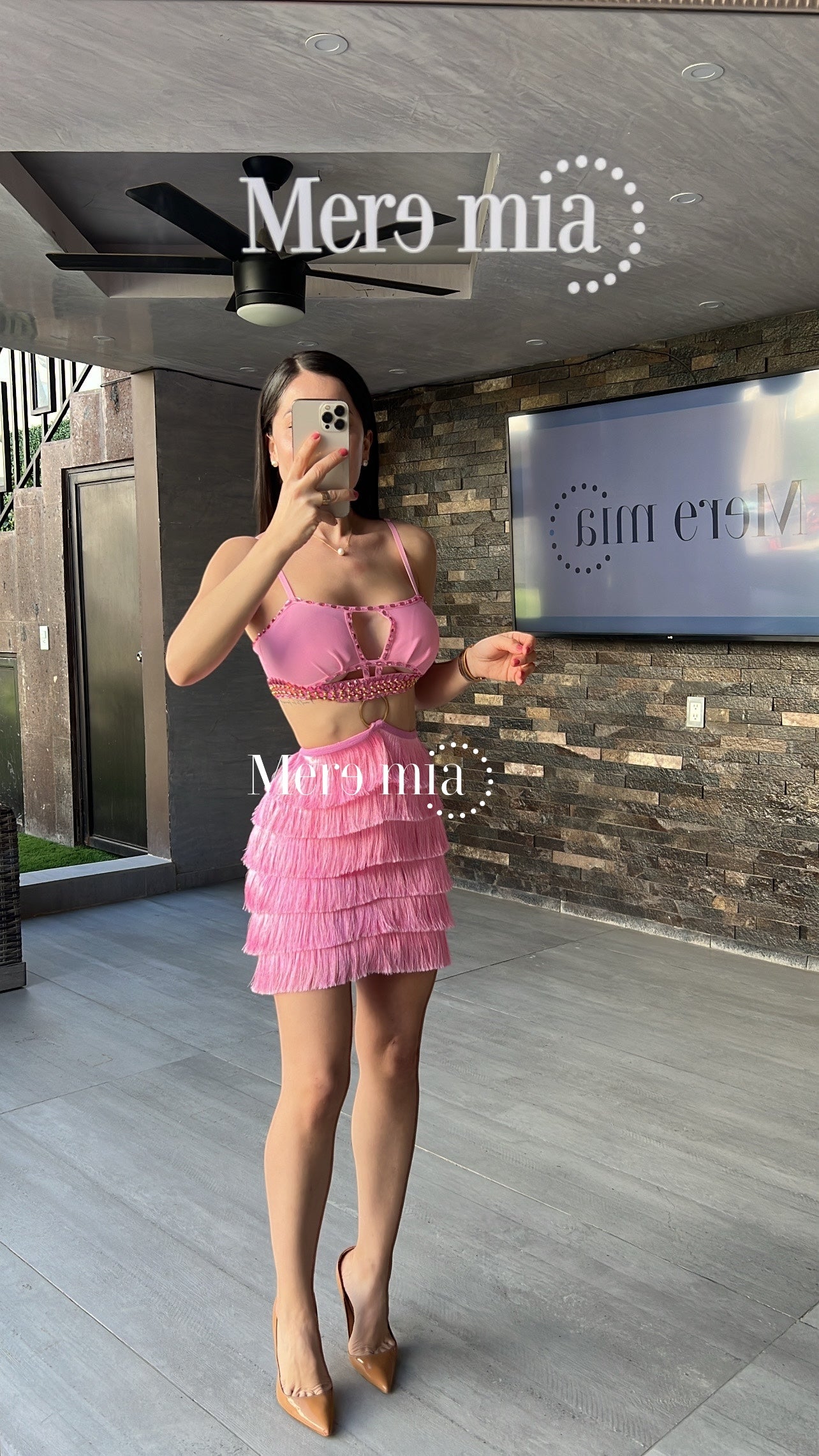 Vestido rosa barbas corto