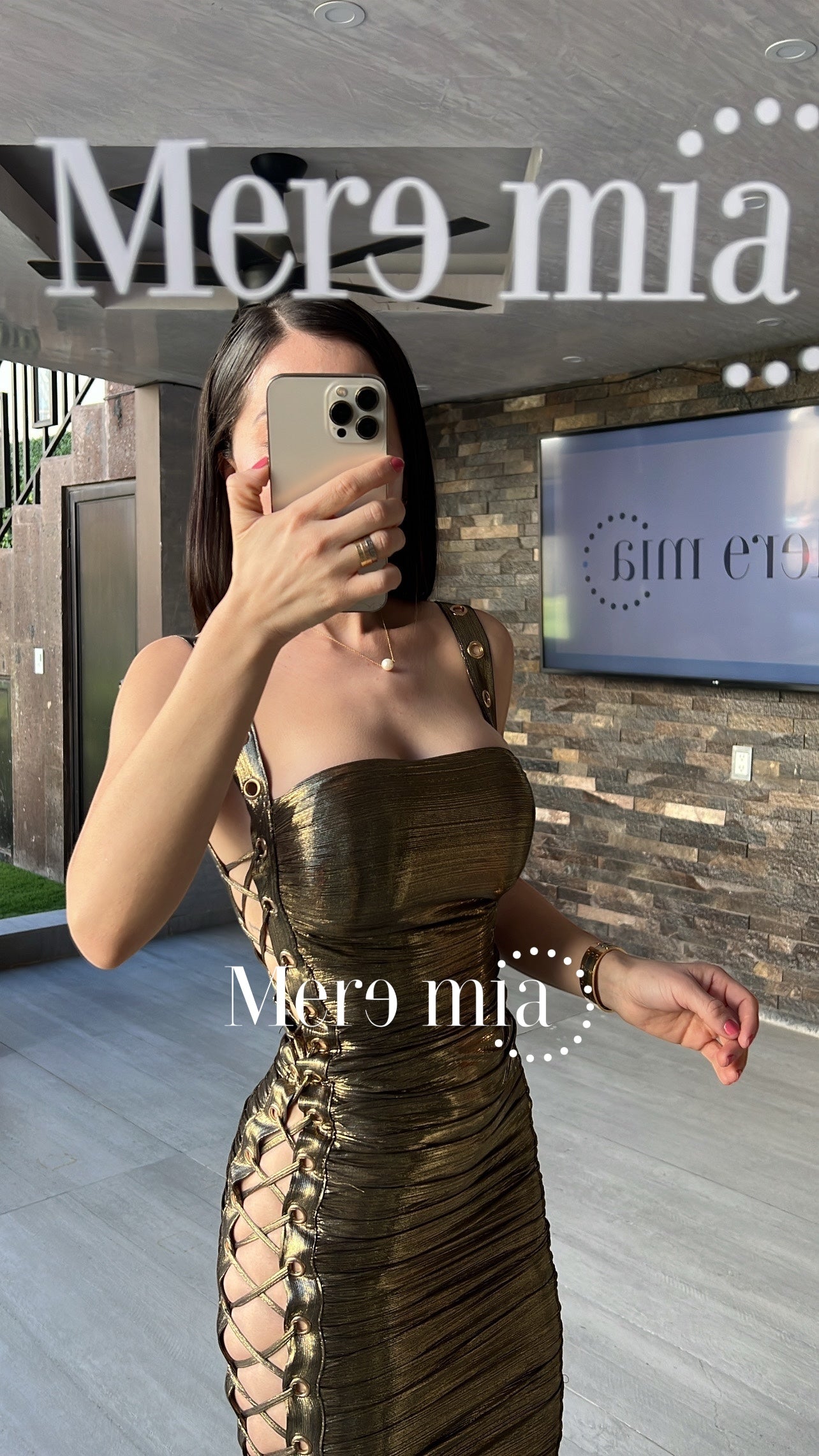 Vestido bronce metalico