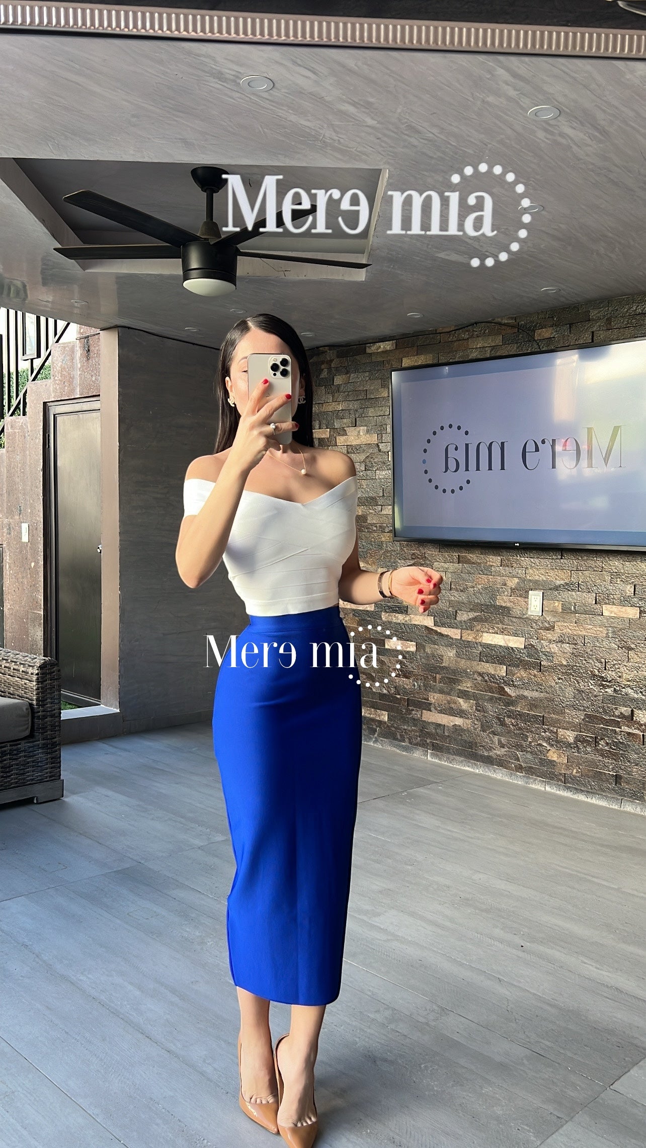 Falda azul rey midi