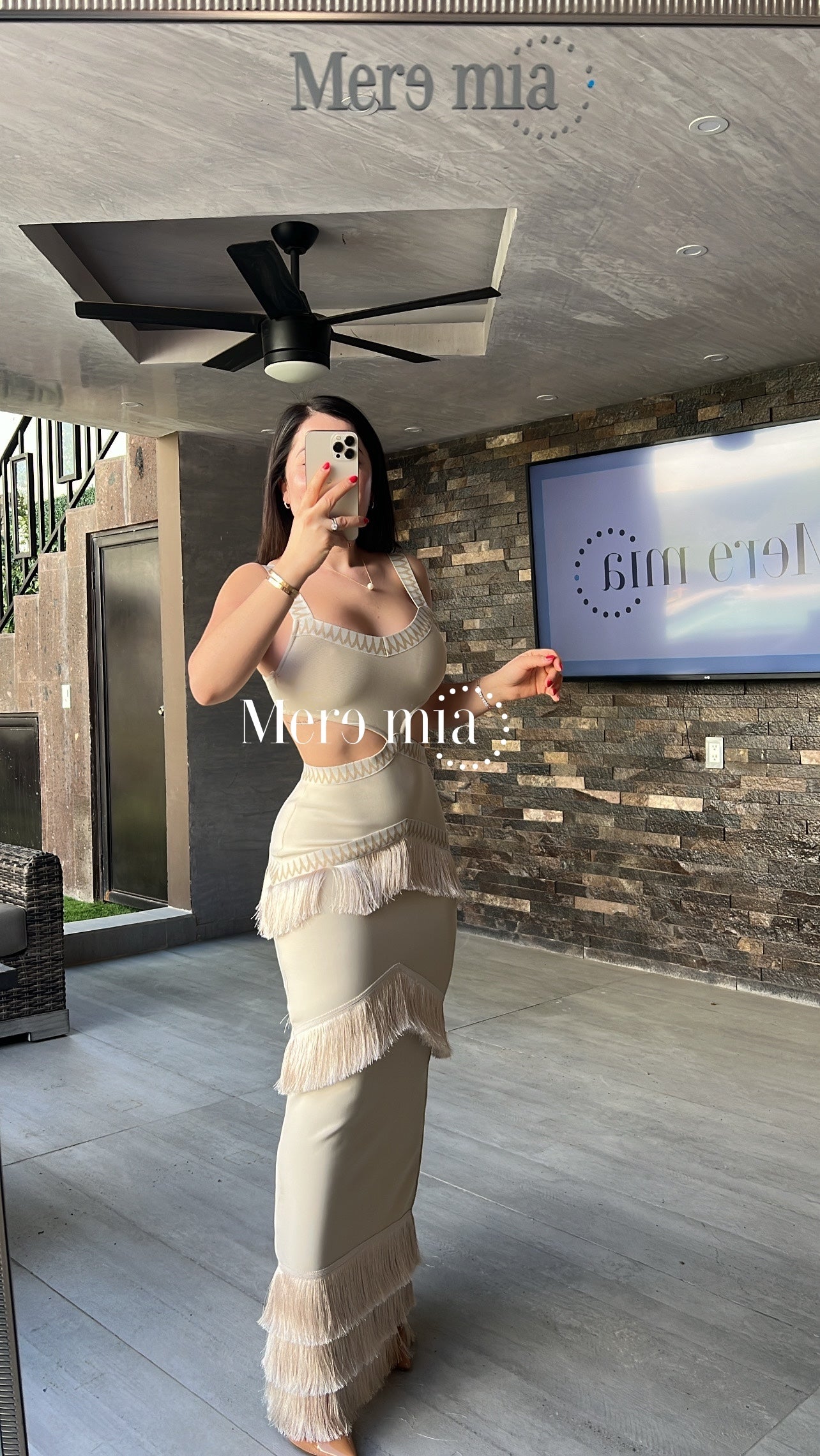 Vestido beige barbas abert