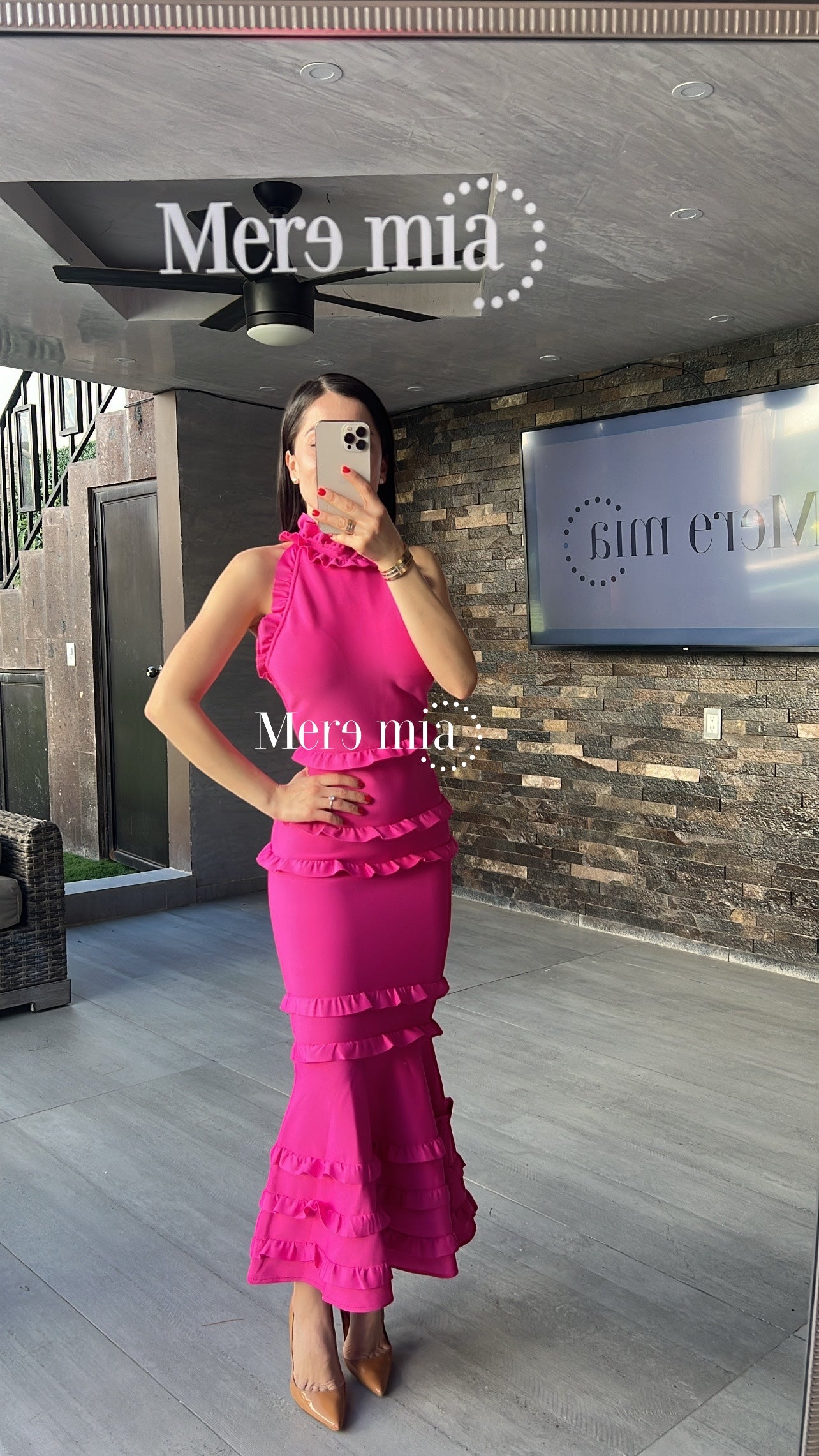 Vestido fucsia esc olanes