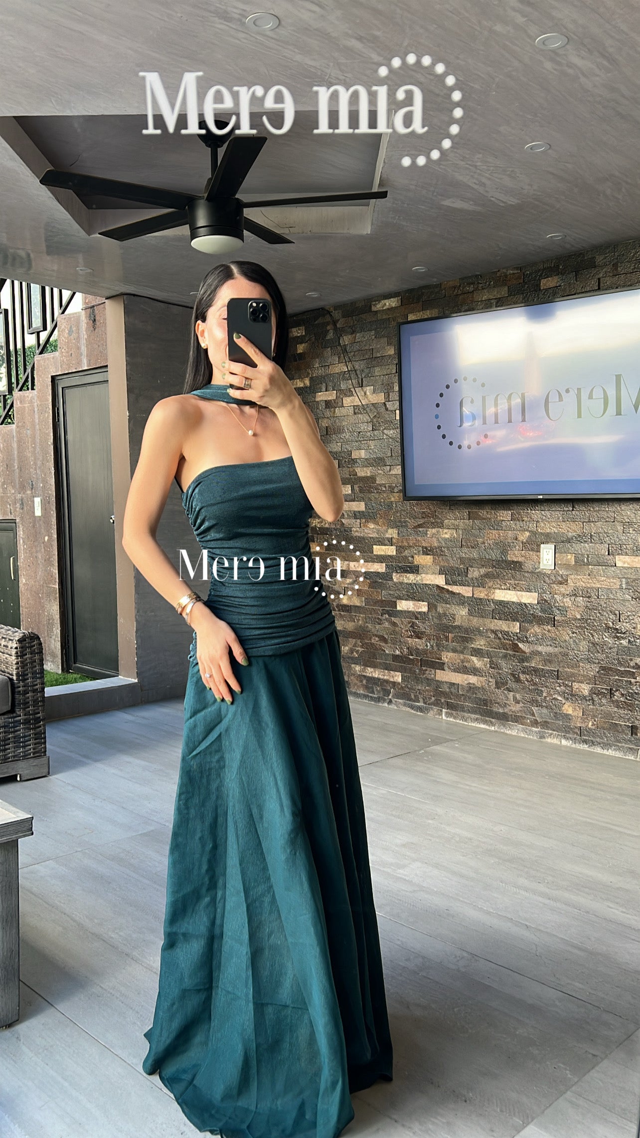 Vestido verde plisado