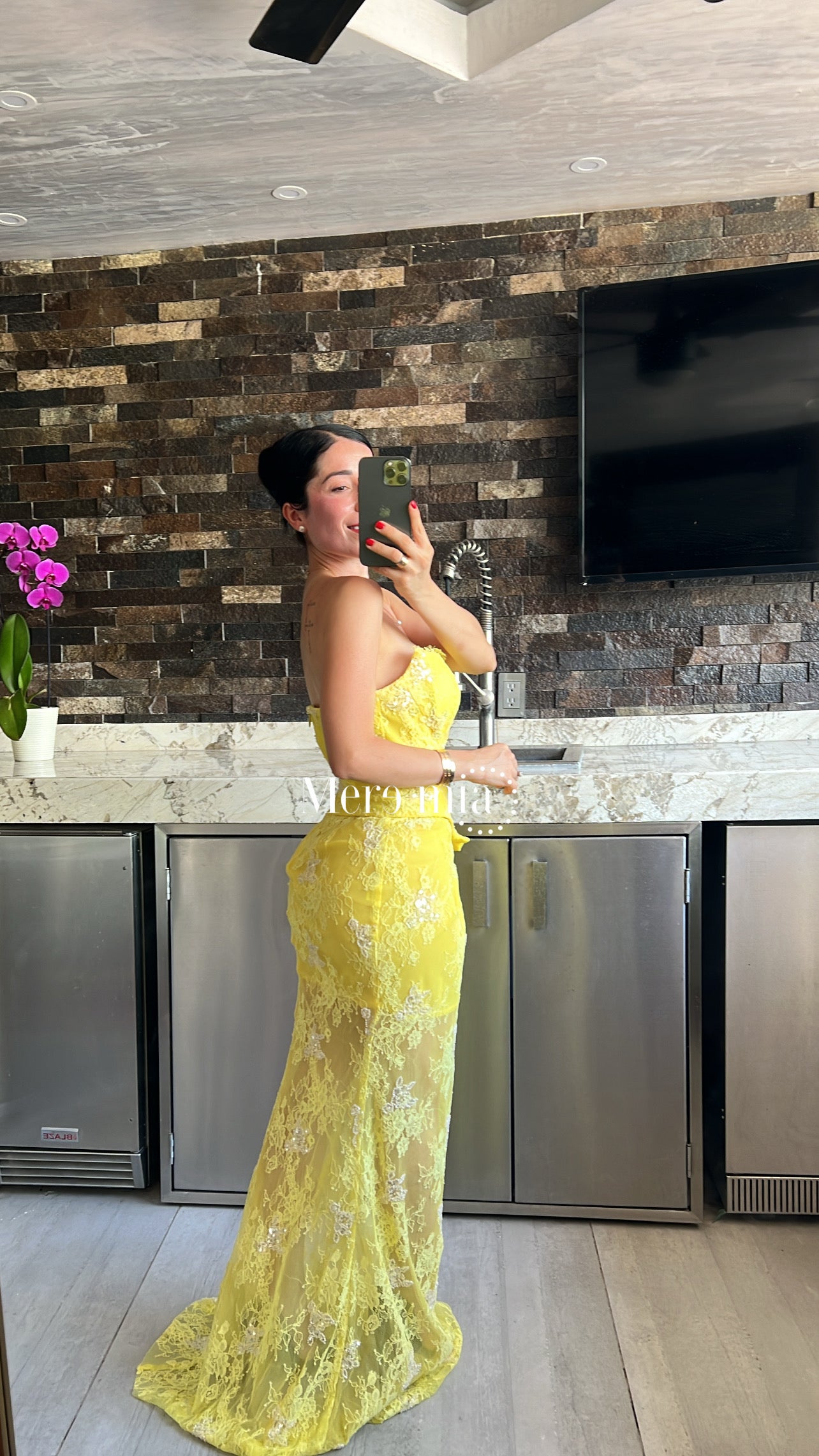 Vestido amarillo encaje