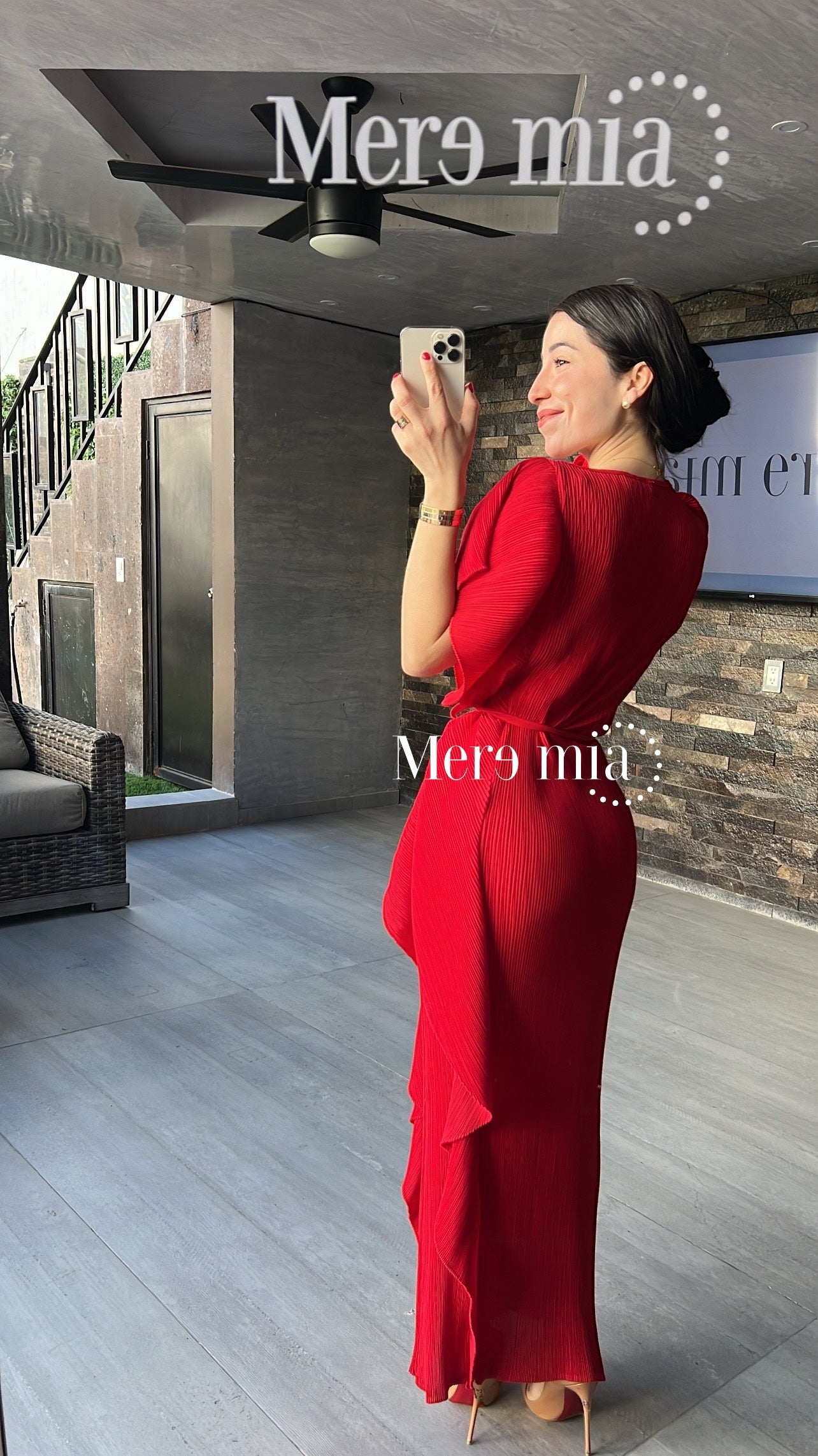 Vestido rojo plisado escarola