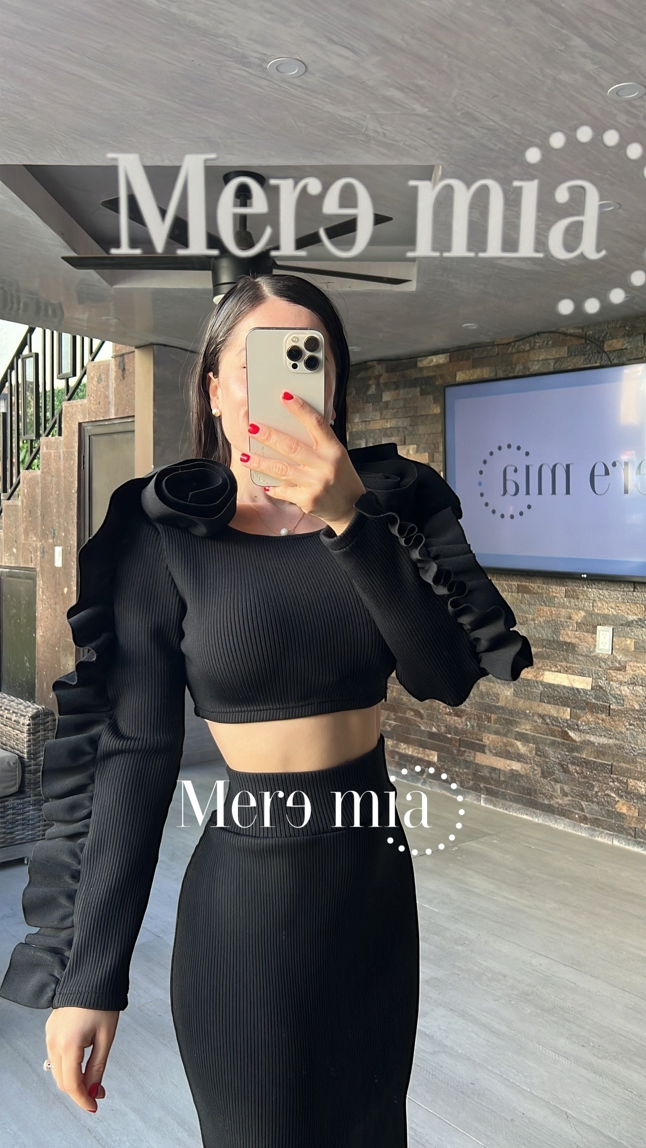 Conjunto negro mangas bomb